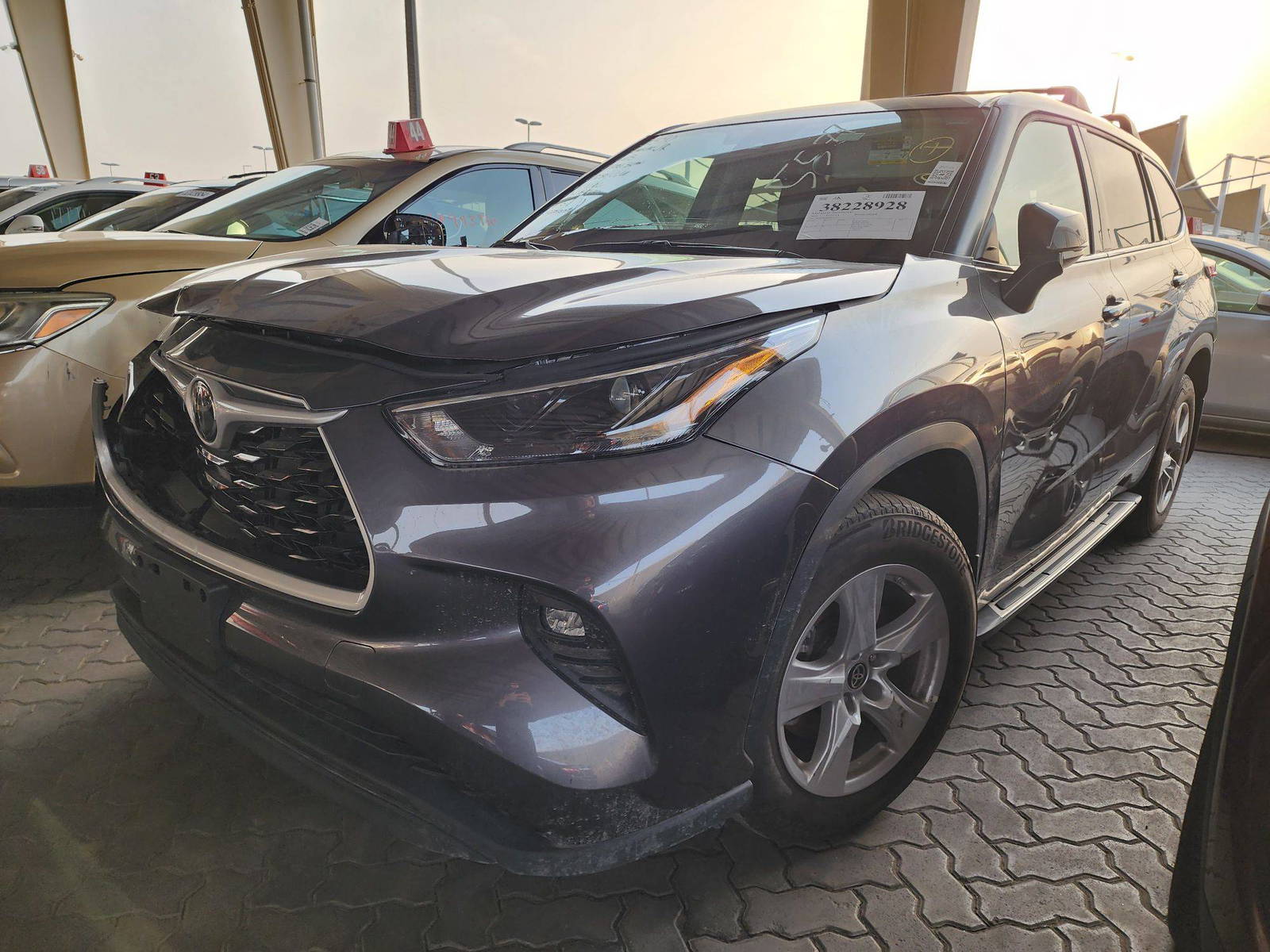 2022 TOYOTA HIGHLANDER — 15834 Miles — Lot 38228928 — Souq - Marhaba Auctions Used Cars - Image 8