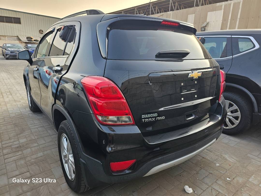2017 CHEVROLET TRAX 1LT — 263531 Miles — Lot L275166 — Main - Marhaba Auctions Used Cars - Image 4