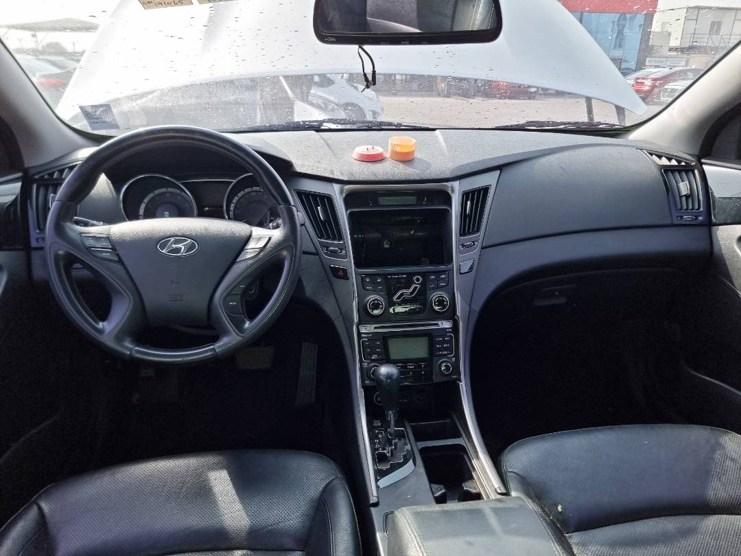 HYUNDAI SONATA 2011 - Marhaba Auction Used Cars - Image 8