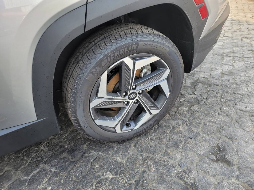 2024 HYUNDAI TUCSON — 5838 Miles — Lot 88537465 — Al Surrah - Marhaba Auctions Used Cars - Image 8