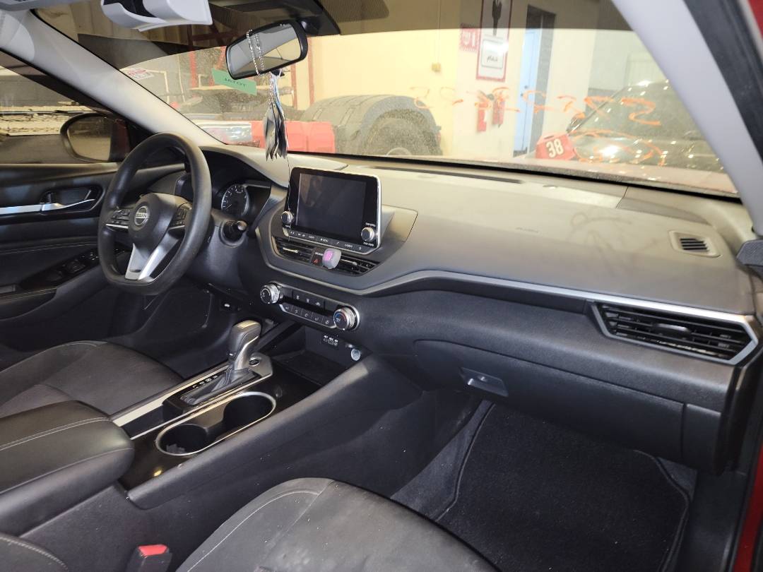 2021 NISSAN ALTIMA — 40915 Miles — Lot 37823625 - Marhaba Auctions Used Cars - Image 5