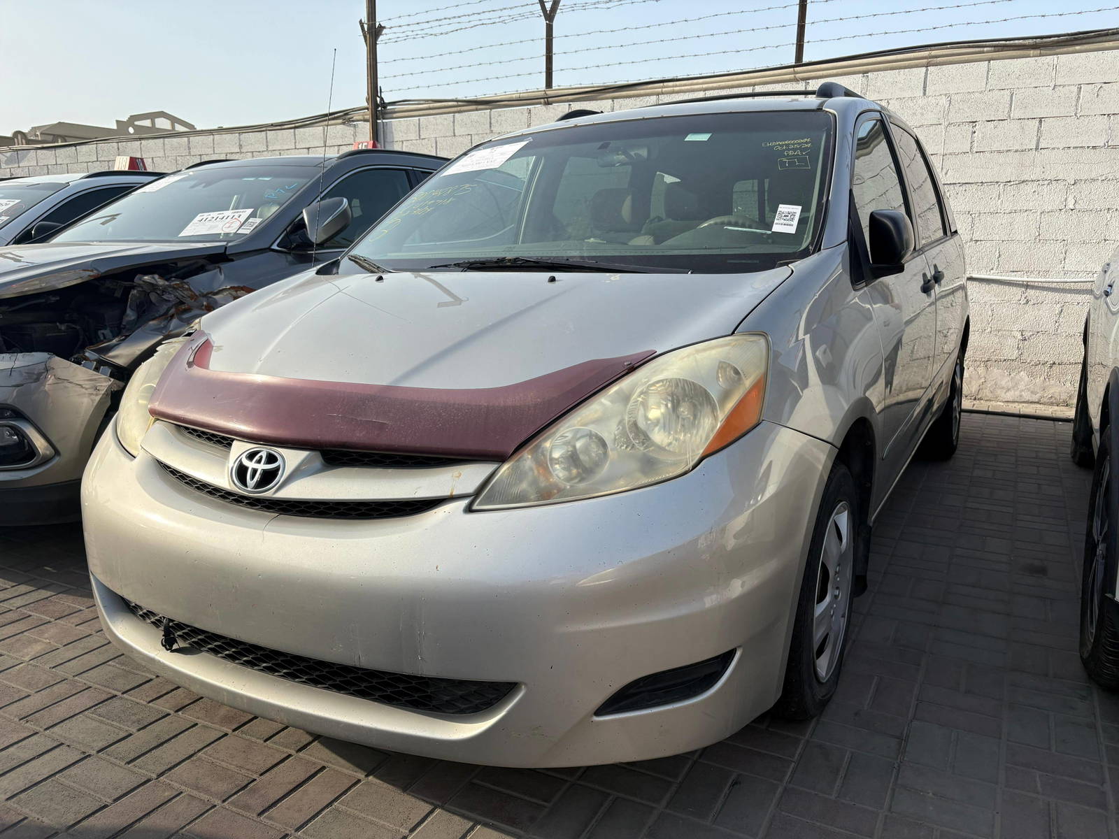 2006 TOYOTA SIENNA — 338403 KM — Lot 491718 — Ind. 12 - Marhaba Auctions Used Cars - Image 3