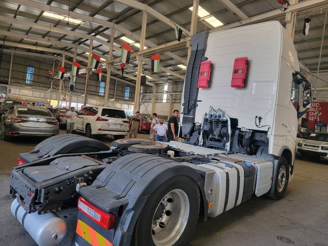 2015 VOLVO FH-Series — 857447 KM — Lot B734042 — Main - Marhaba Auctions Used Cars - Image 4