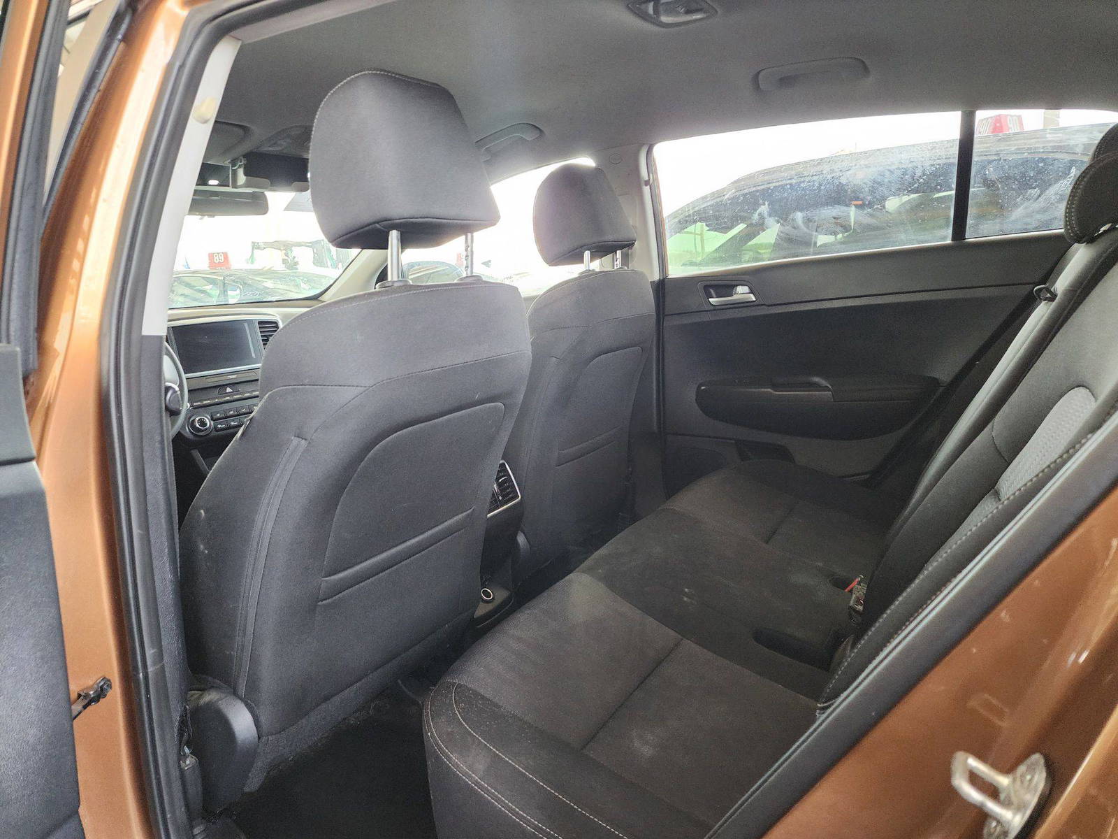 2021 KIA SPORTAGE — 91842 Miles — Lot 22267 — Souq - Marhaba Auctions Used Cars - Image 6