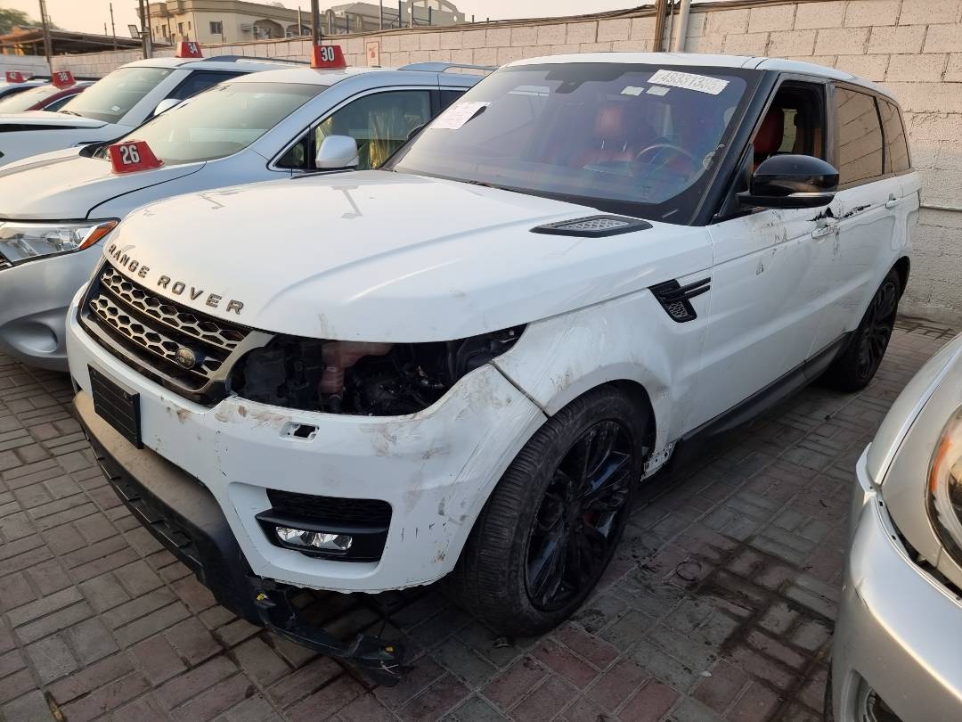 2016 LAND ROVER RANGE ROVER SPORT SUPERCHARGED — 95391 Miles — Lot 102041 — Souq - Marhaba Auctions Used Cars - Image 3