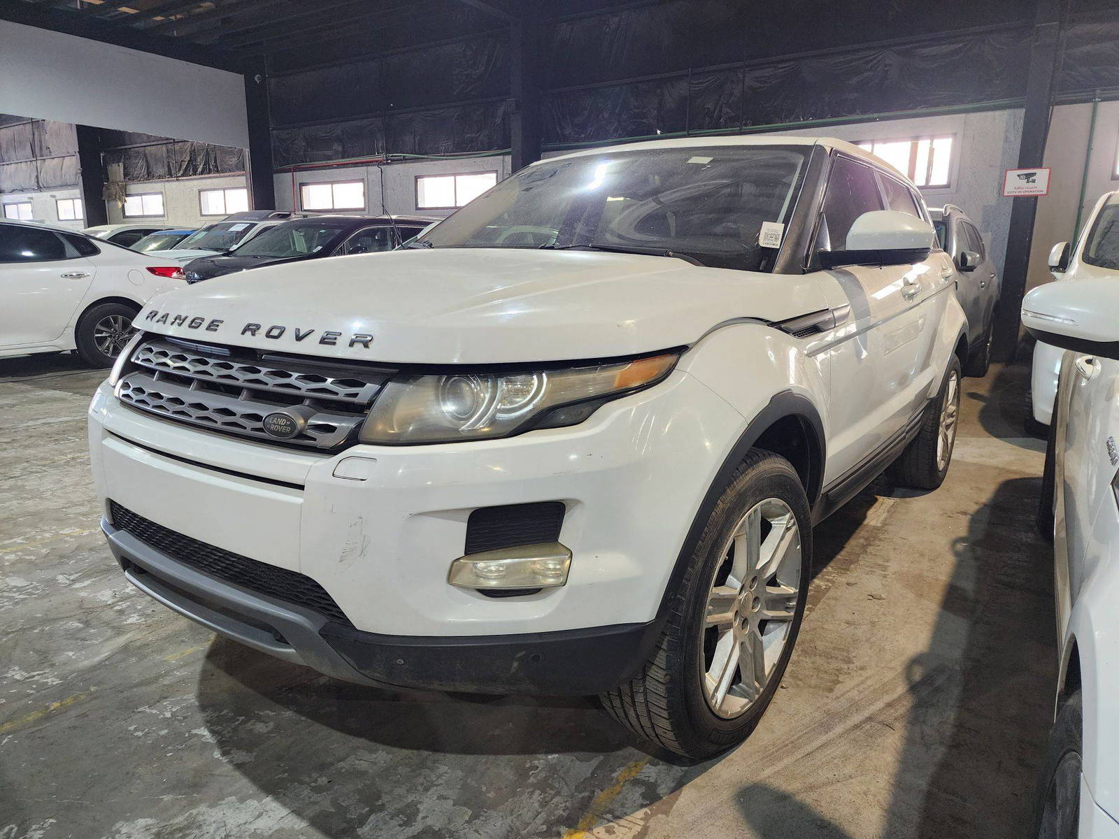 LAND ROVER RANGE ROVER EVOQUE PURE 2015 - Marhaba Auction Used Cars - Image 4