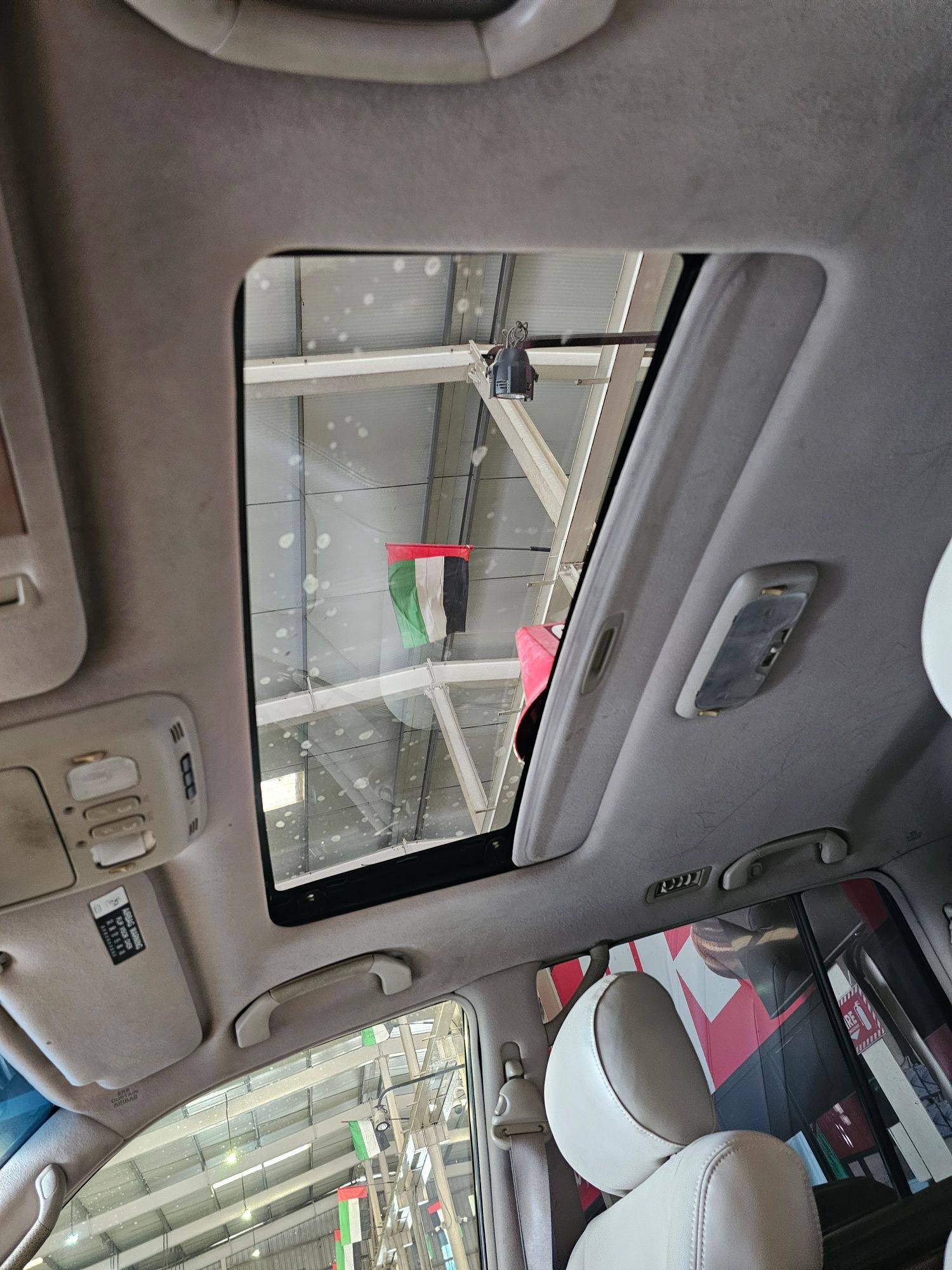 LEXUS LX 470 2004 - Marhaba Auction Used Cars - Image 10