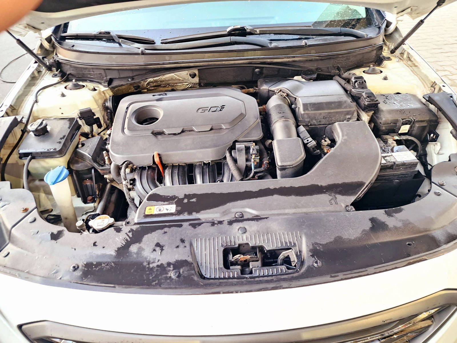 2016 HYUNDAI SONATA — 176861 KM — Lot F9GH384459 — Souq - Marhaba Auctions Used Cars - Image 11