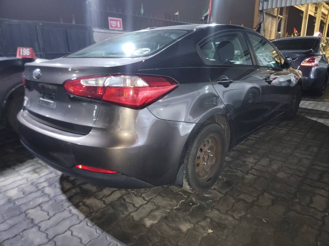 2014 KIA FORTE — 266351 Miles — Lot E5065135 - Marhaba Auctions Used Cars - Image 4