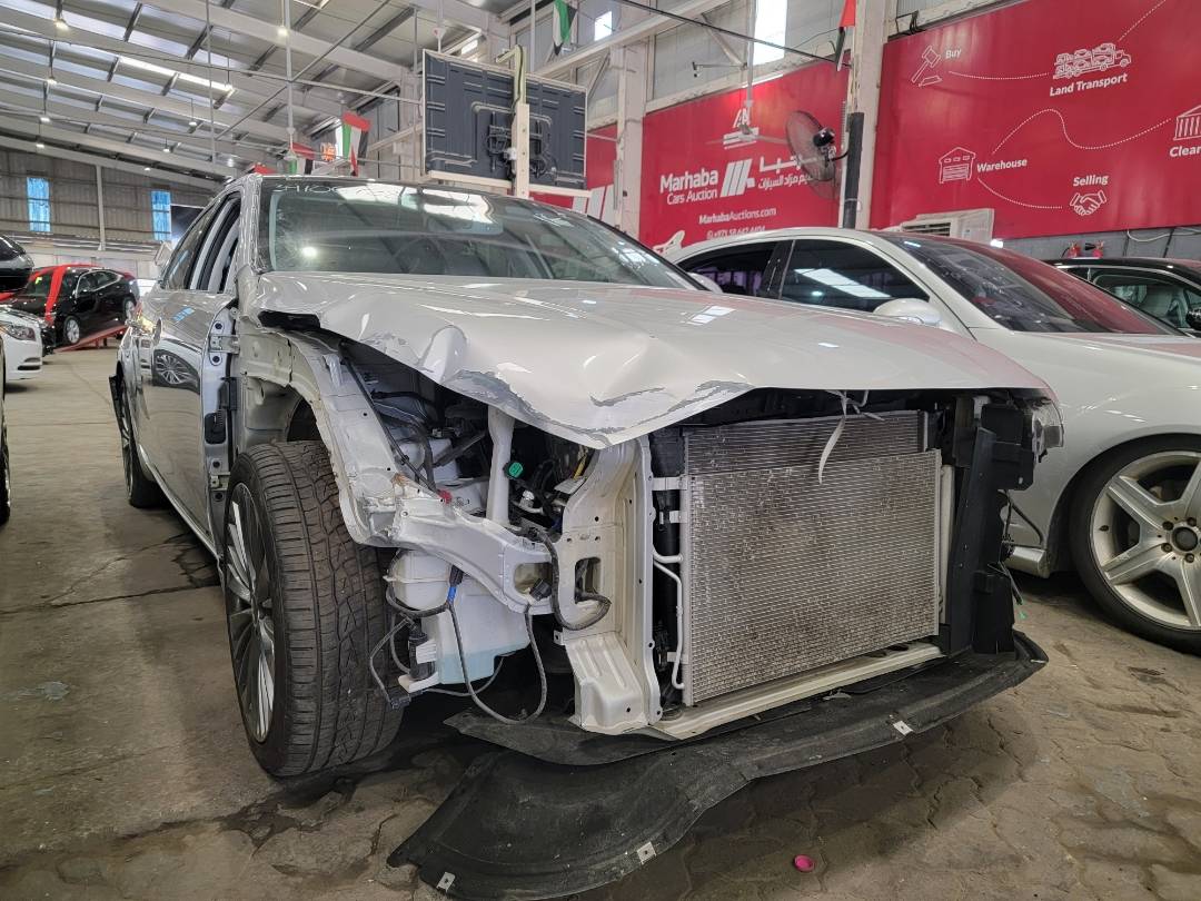 2018 KIA CADENZA — 73530 Miles — Lot 4J10J5103696 — Souq - Marhaba Auctions Used Cars - Image 4