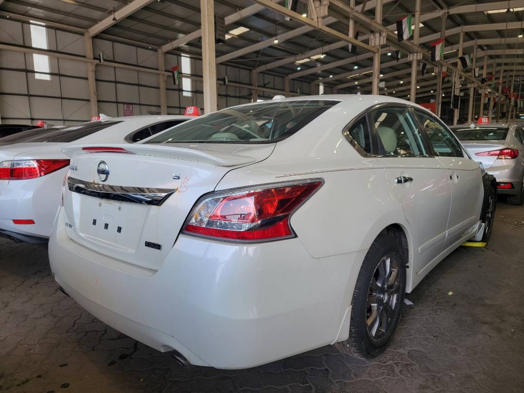 2015 NISSAN ALTIMA — 117099 Miles — Lot 38804991 — Main - Marhaba Auctions Used Cars - Image 3