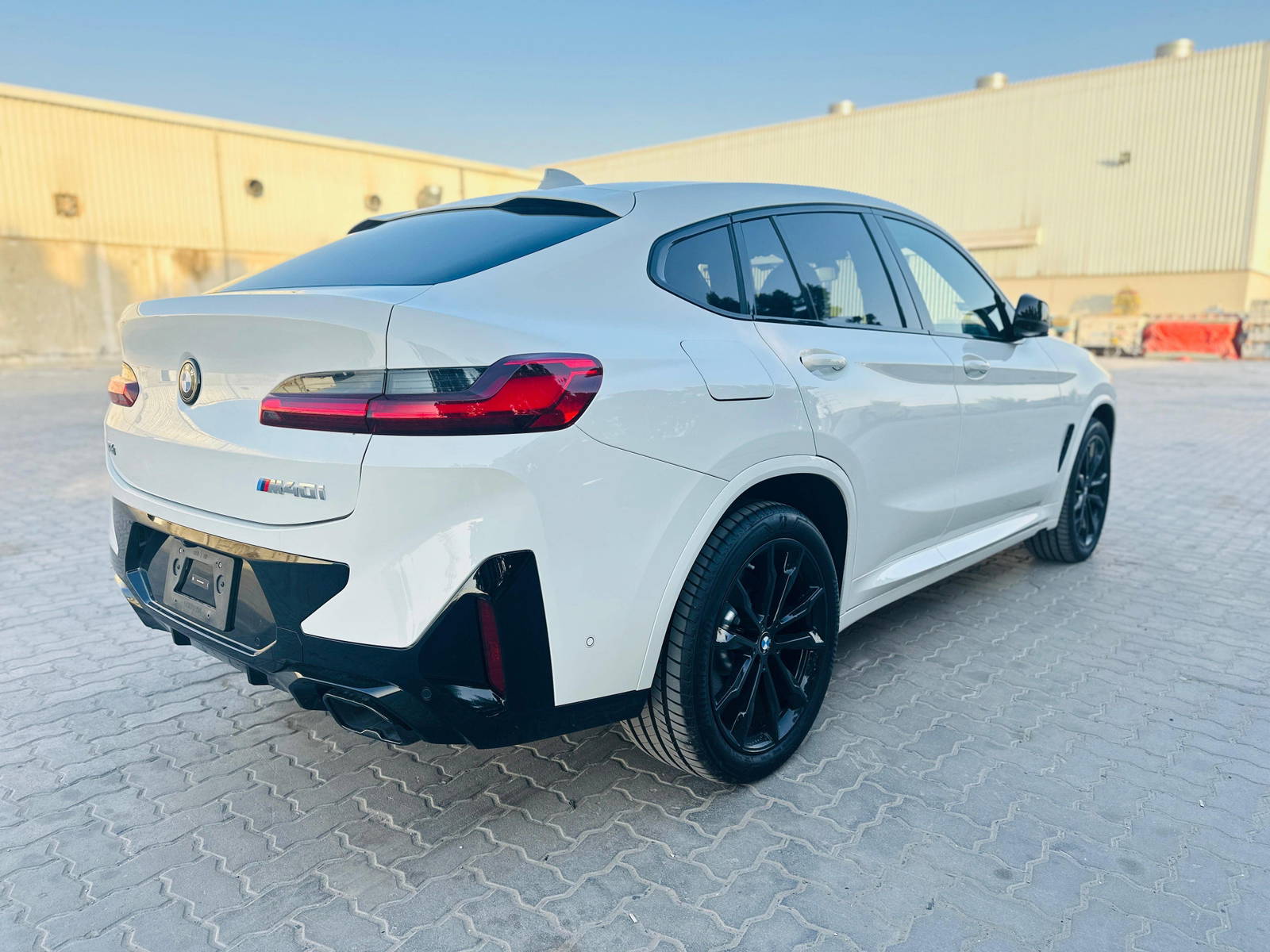2024 BMW X4 M40i — 1165 KM — Lot V92332 — Al Quoz - Marhaba Auctions Used Cars - Image 8