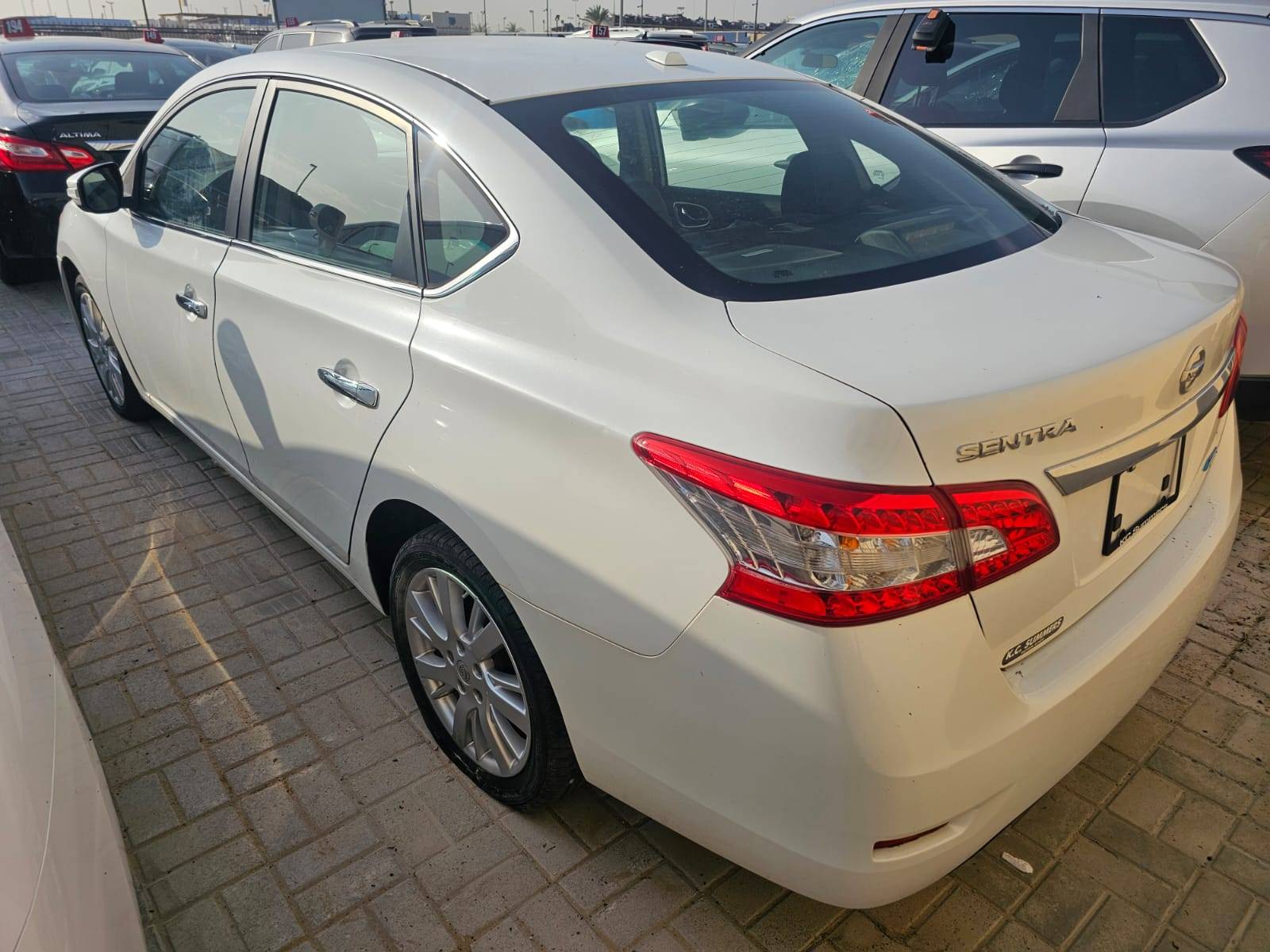 2014 NISSAN SENTRA — 159426 Miles — Lot Y336963 — Main - Marhaba Auctions Used Cars - Image 4