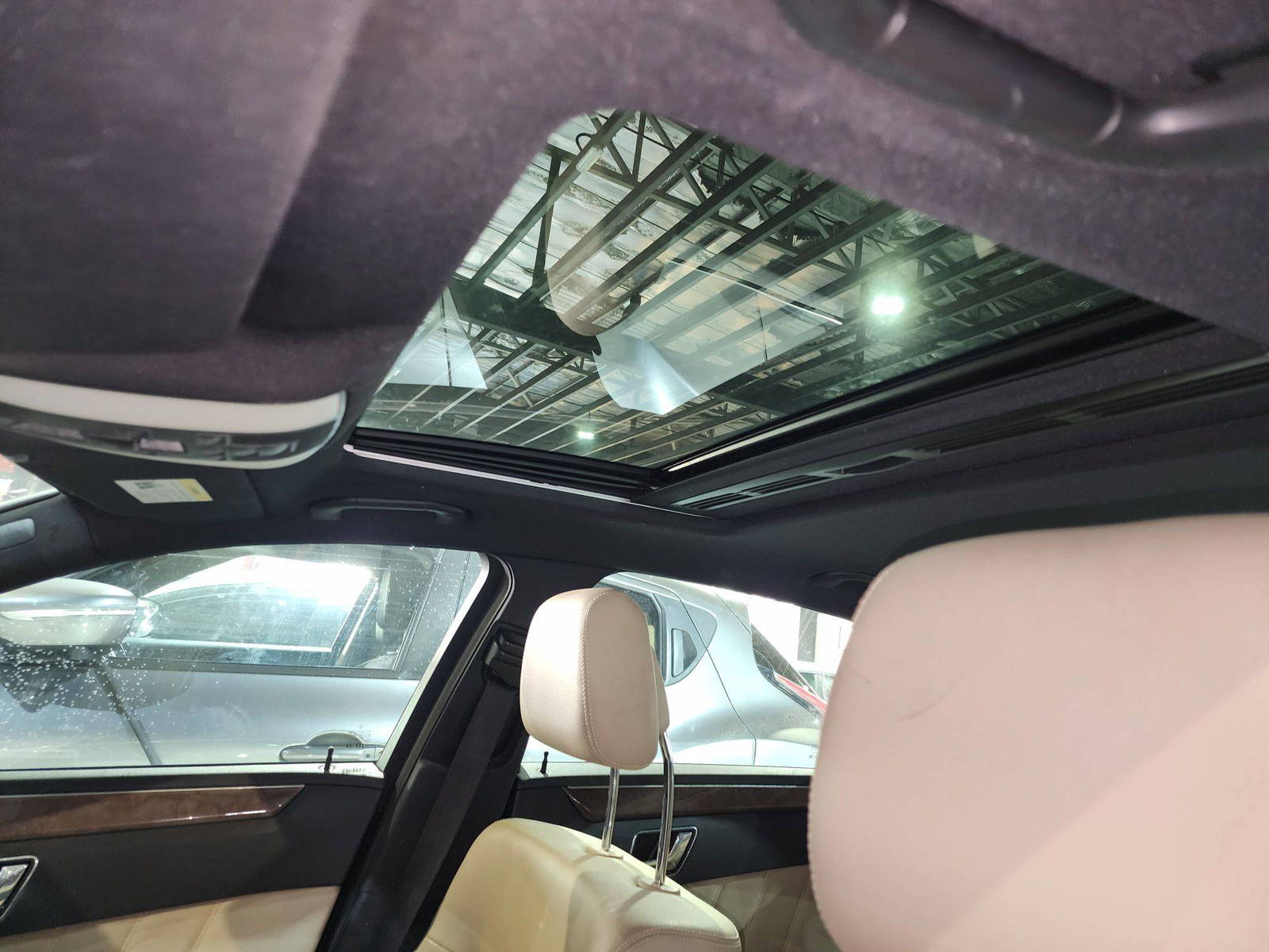 MERCEDES BENZ E 350 2011 - Marhaba Auction Used Cars - Image 10