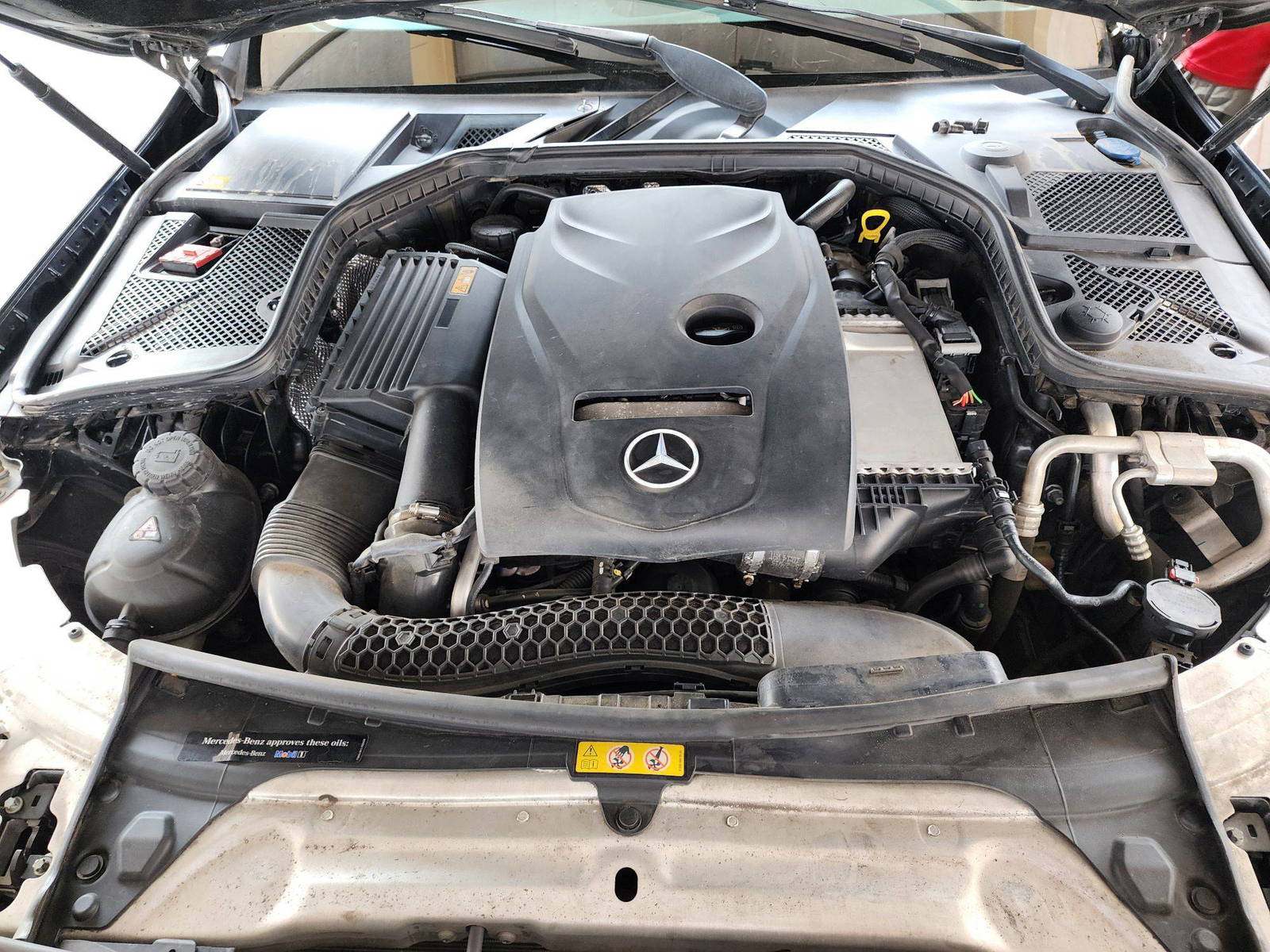 2015 MERCEDES BENZ C300 — 116696 Miles — Lot 40045924 — Souq - Marhaba Auctions Used Cars - Image 10