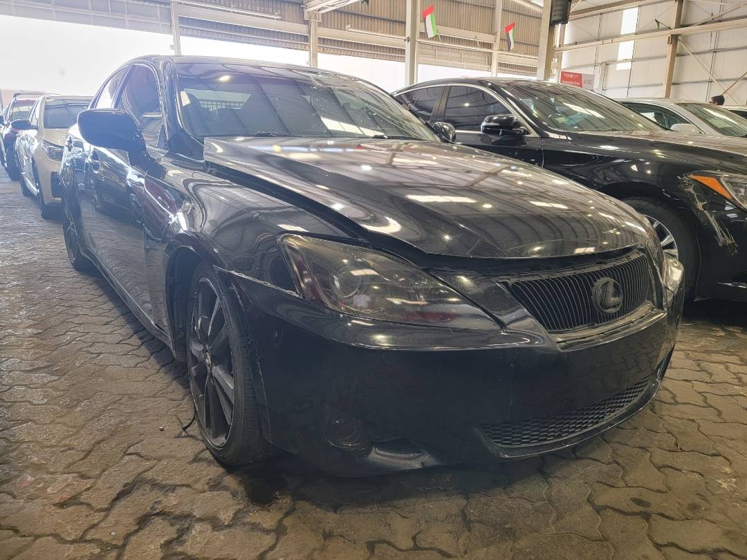 2007 LEXUS IS 250 — 190 603 Miles — Lot 029337 — Souq - Marhaba Auctions Used Cars - Image 4