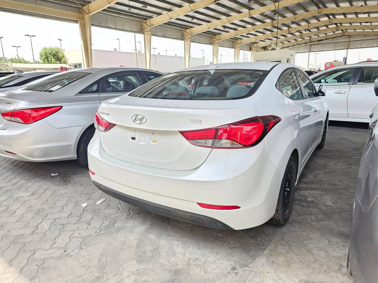 2014 HYUNDAI ELANTRA — 105695 KM — Lot 12204926 — Ind. 12 - Marhaba Auctions Used Cars - Image 4