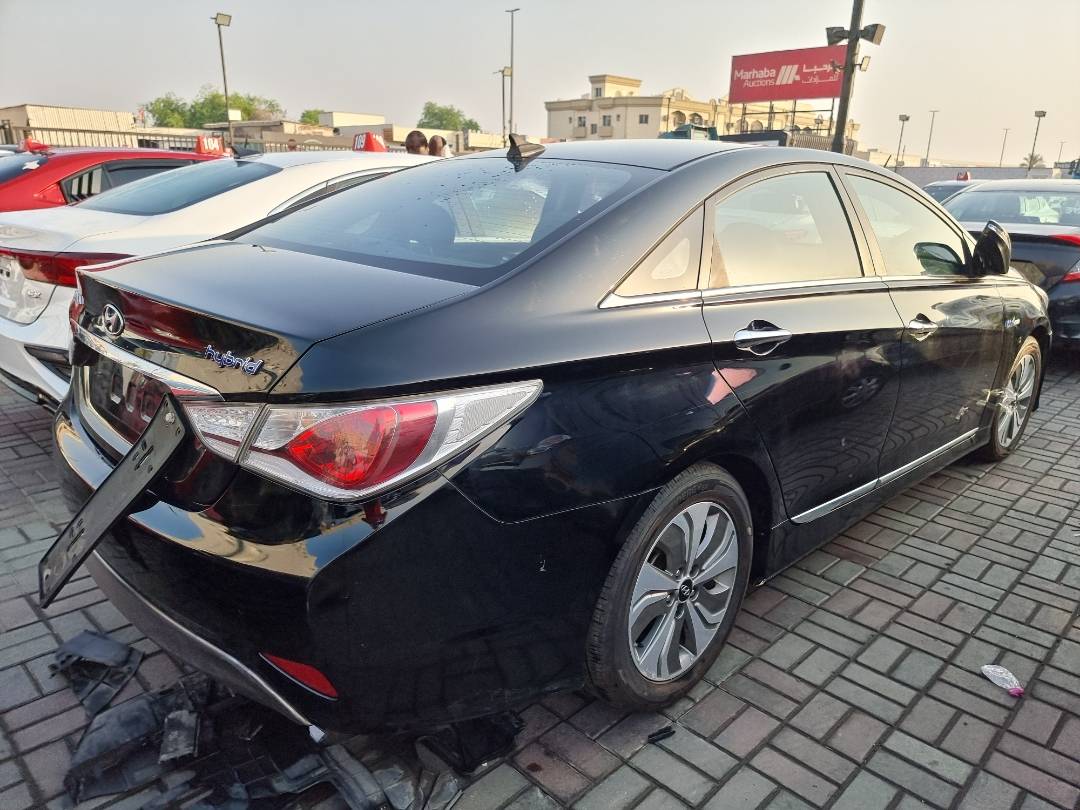 2014 HYUNDAI SONATA — 136736 KM — Lot 215478 — Ind. 12 - Marhaba Auctions Used Cars - Image 4