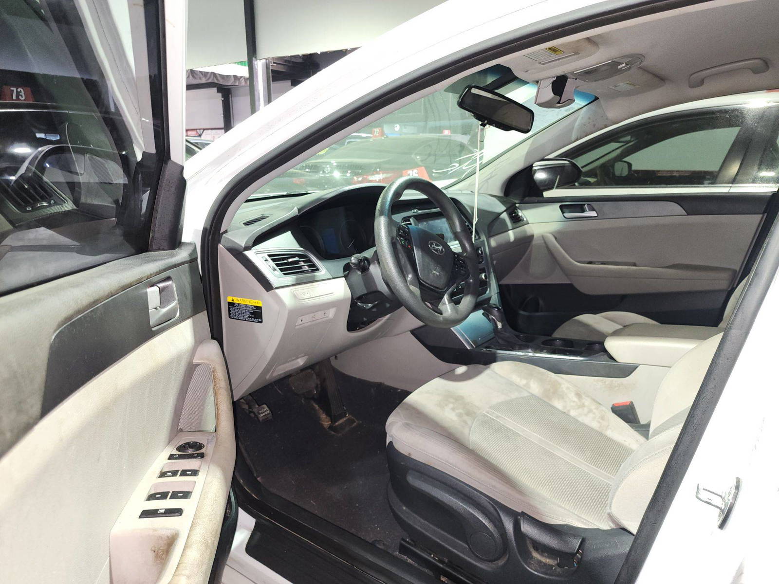 2016 HYUNDAI SONATA — 175769 Miles — Lot 3450551 — Al Quoz - Marhaba Auctions Used Cars - Image 9
