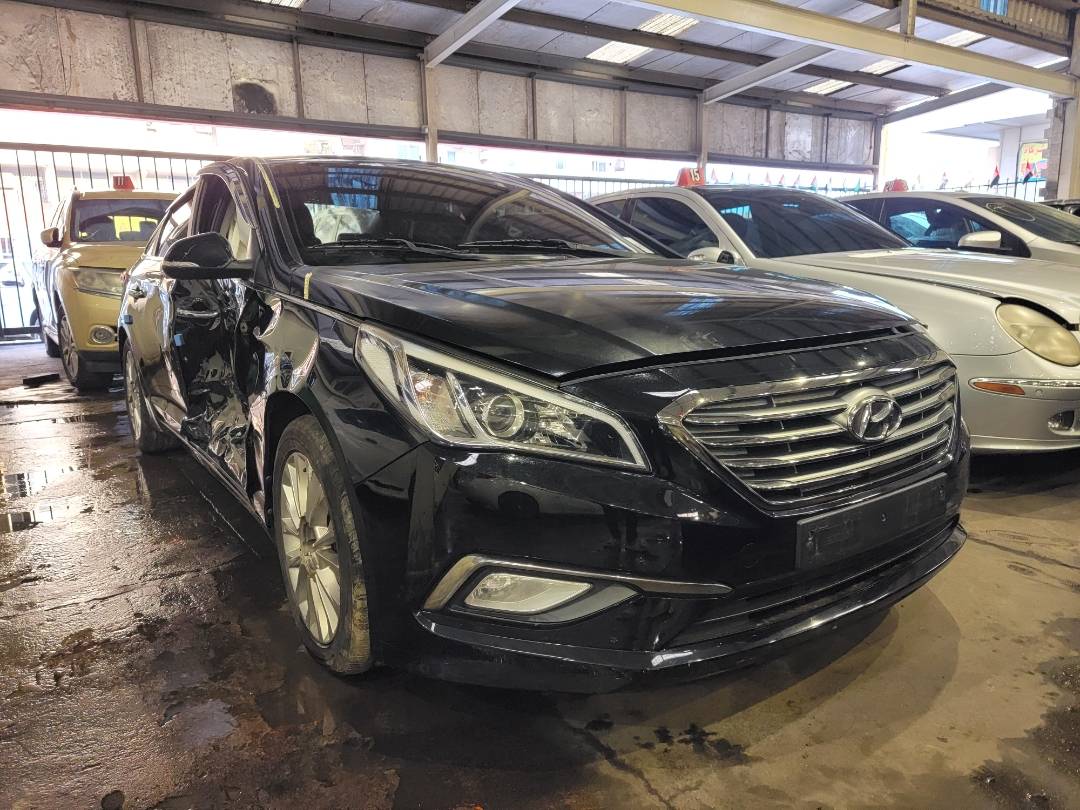 2015 HYUNDAI SONATA — 219131 KM — Lot 003758 — Main - Marhaba Auctions Used Cars - Image 5