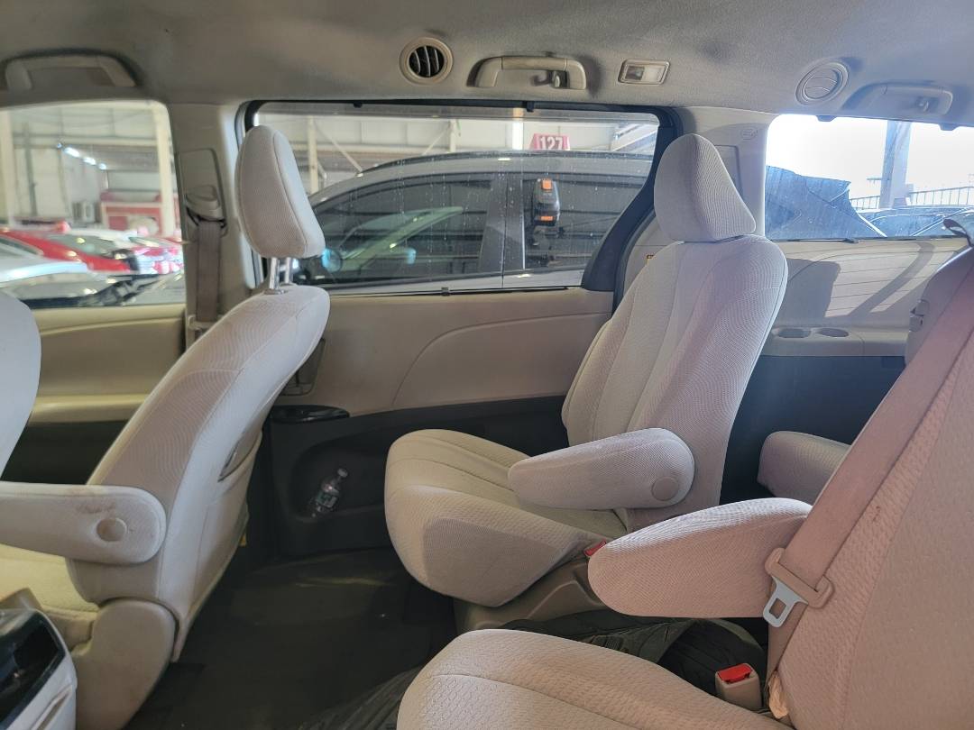 2011 TOYOTA SIENNA — 138571 Miles — Lot 038791 — Main - Marhaba Auctions Used Cars - Image 7