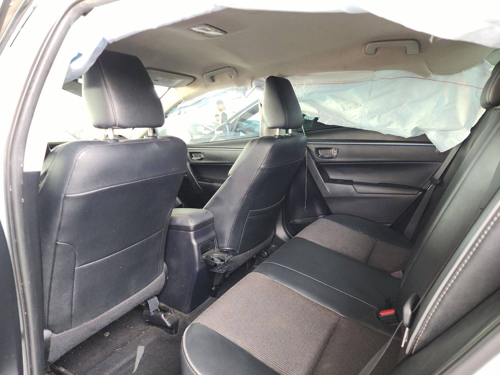 2014 TOYOTA COROLLA — 203525 Miles — Lot 13366 — Souq - Marhaba Auctions Used Cars - Image 6