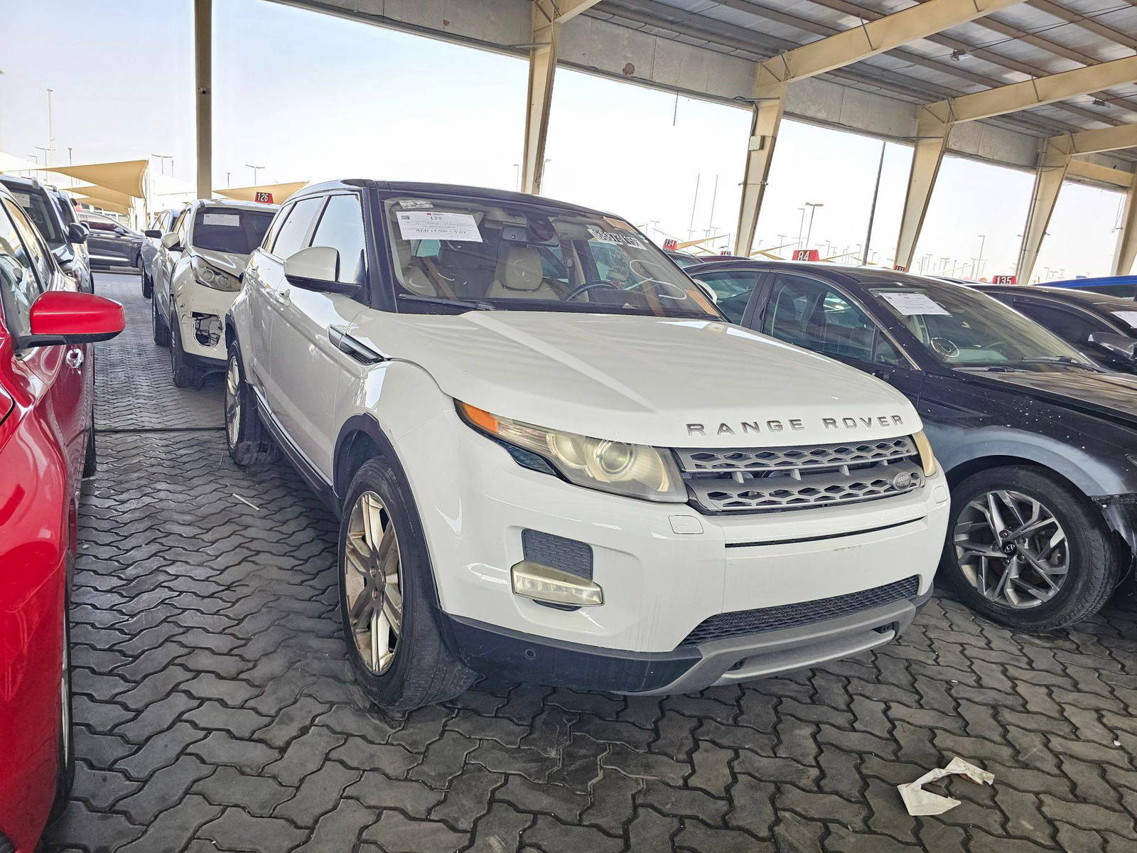 2015 LAND ROVER RANGE ROVER EVOQUE — 101893 Miles — Lot 3455494 — Souq - Marhaba Auctions Used Cars - Image 4