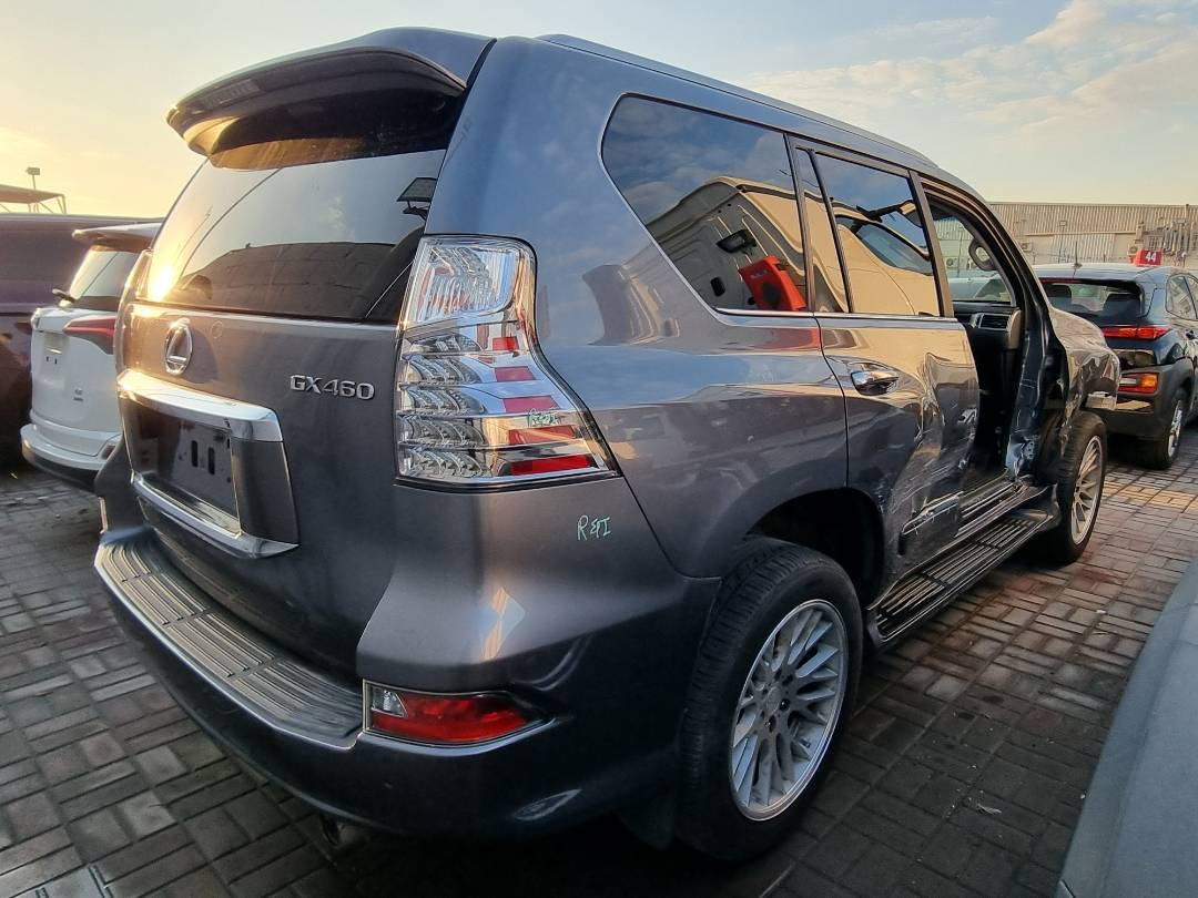 2018 LEXUS GX 460 — 61806 Miles — Lot 215487 — Souq - Marhaba Auctions Used Cars - Image 5