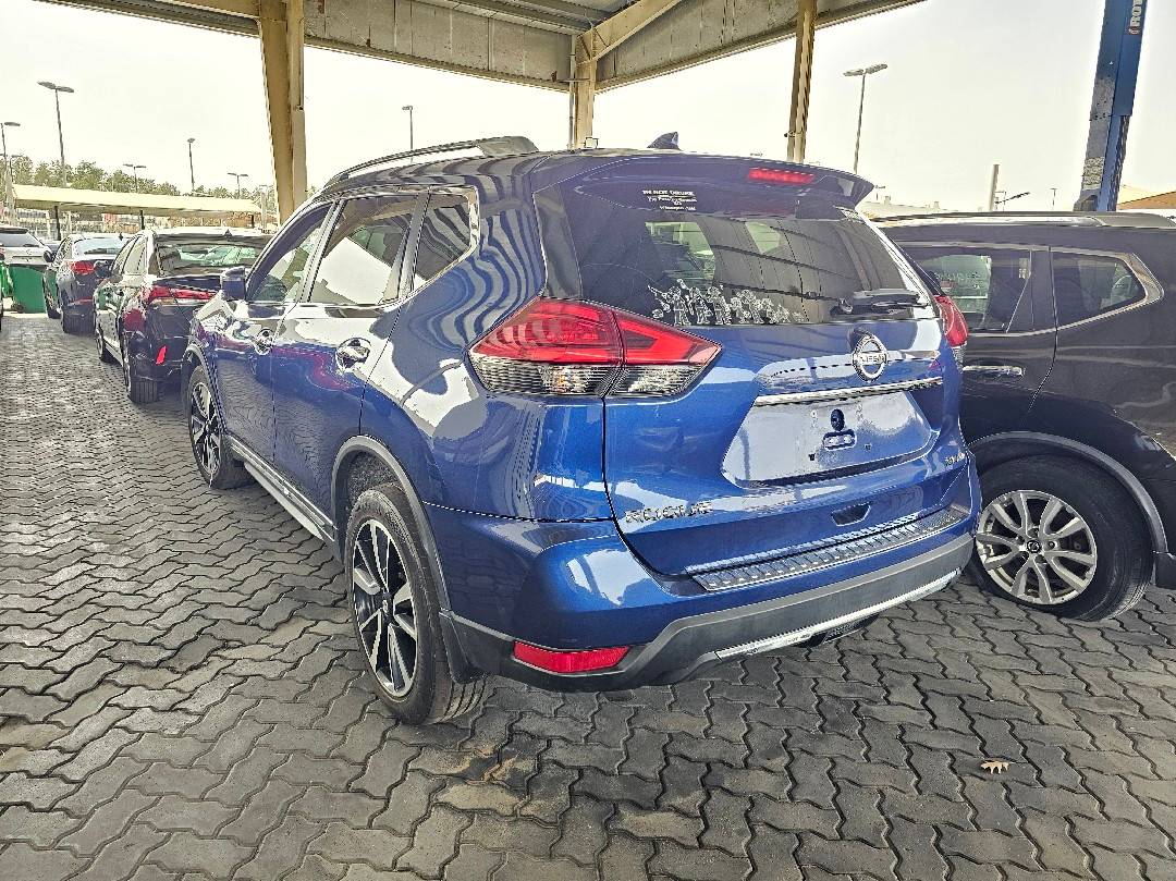 NISSAN ROGUE