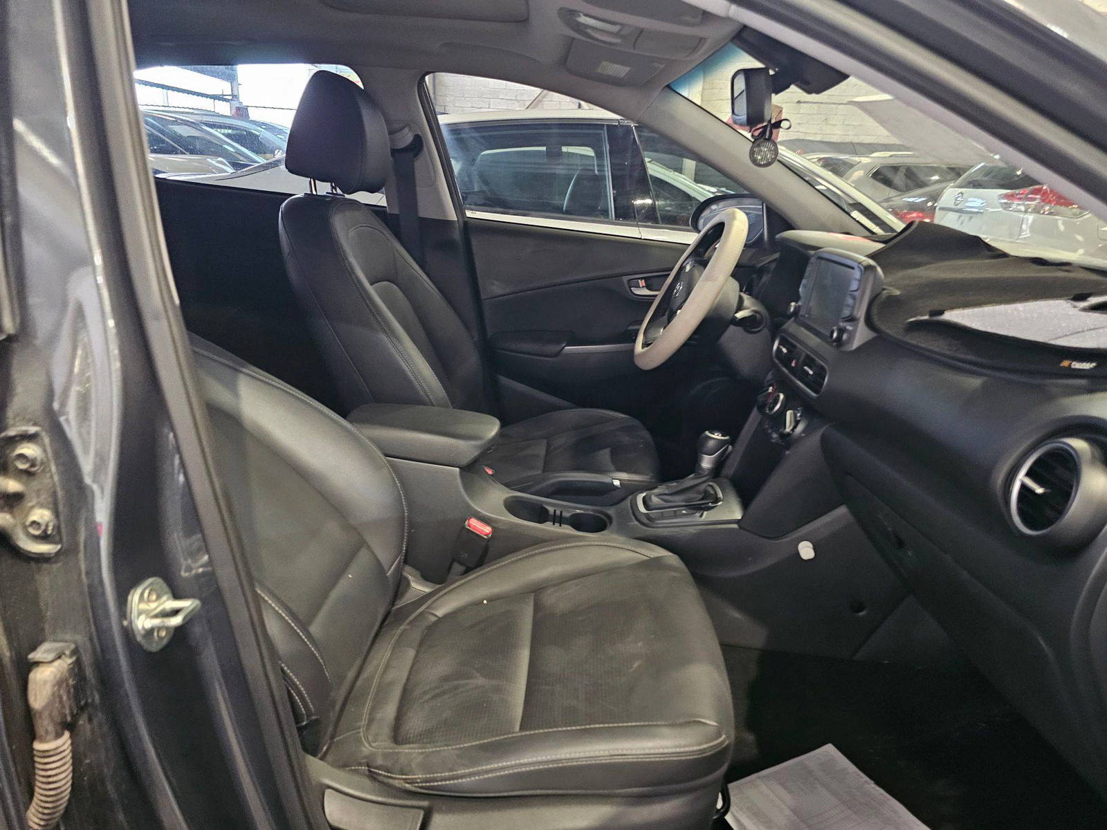 2018 HYUNDAI KONA — 107714 KM — Lot GJU055408 — Main - Marhaba Auctions Used Cars - Image 9