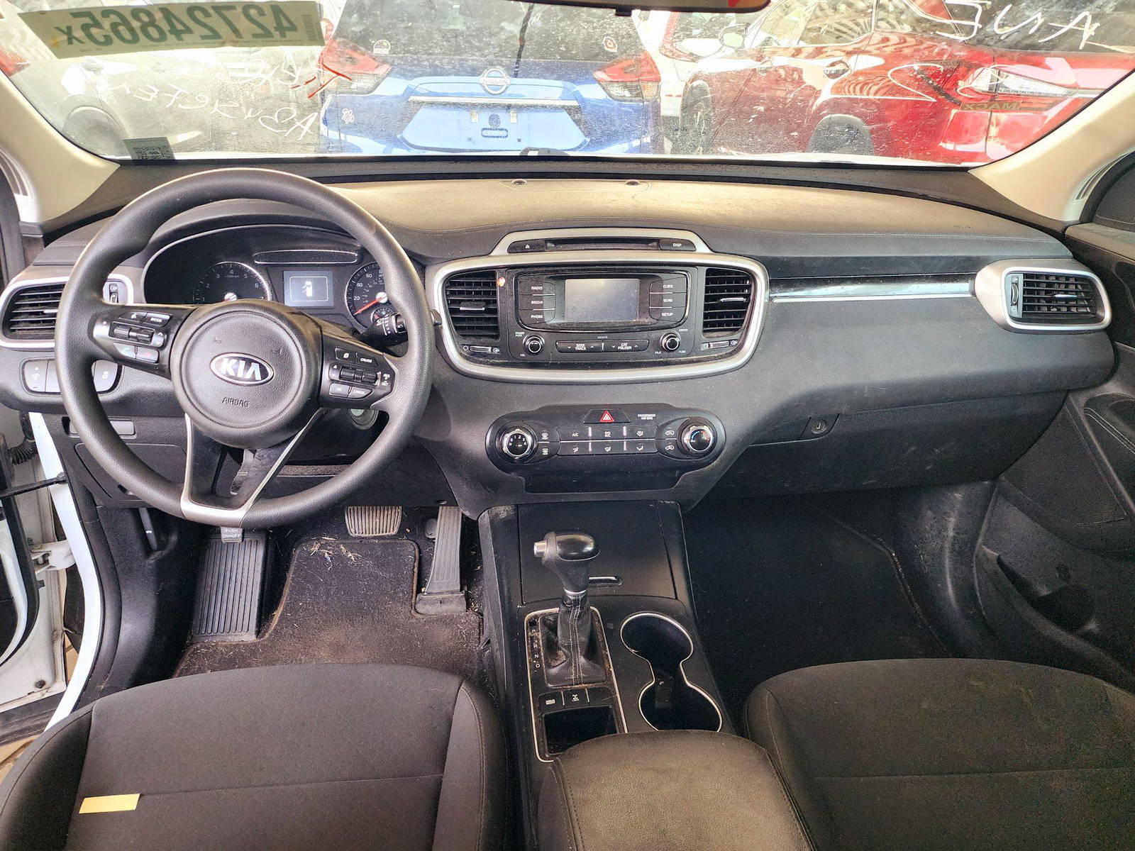 2017 KIA SORENTO — 166541 Miles — Lot G195490 — Souq - Marhaba Auctions Used Cars - Image 7