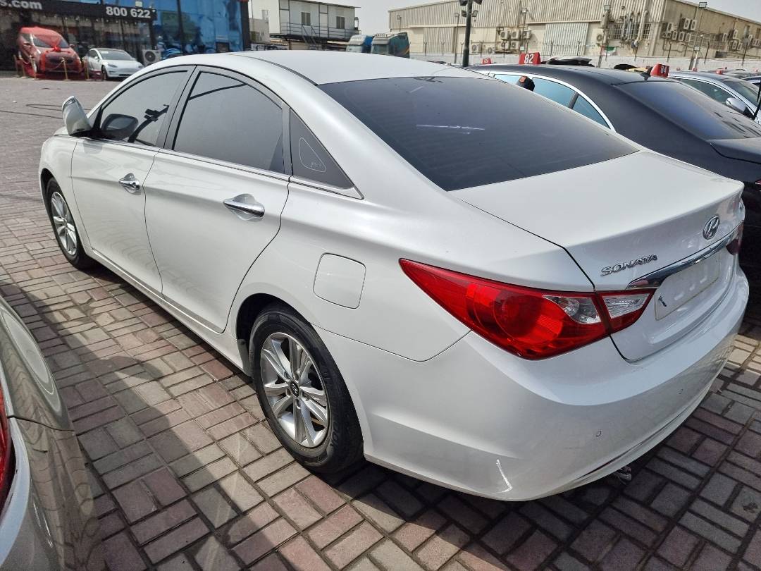 HYUNDAI SONATA 2012 - Marhaba Auction Used Cars - Image 5