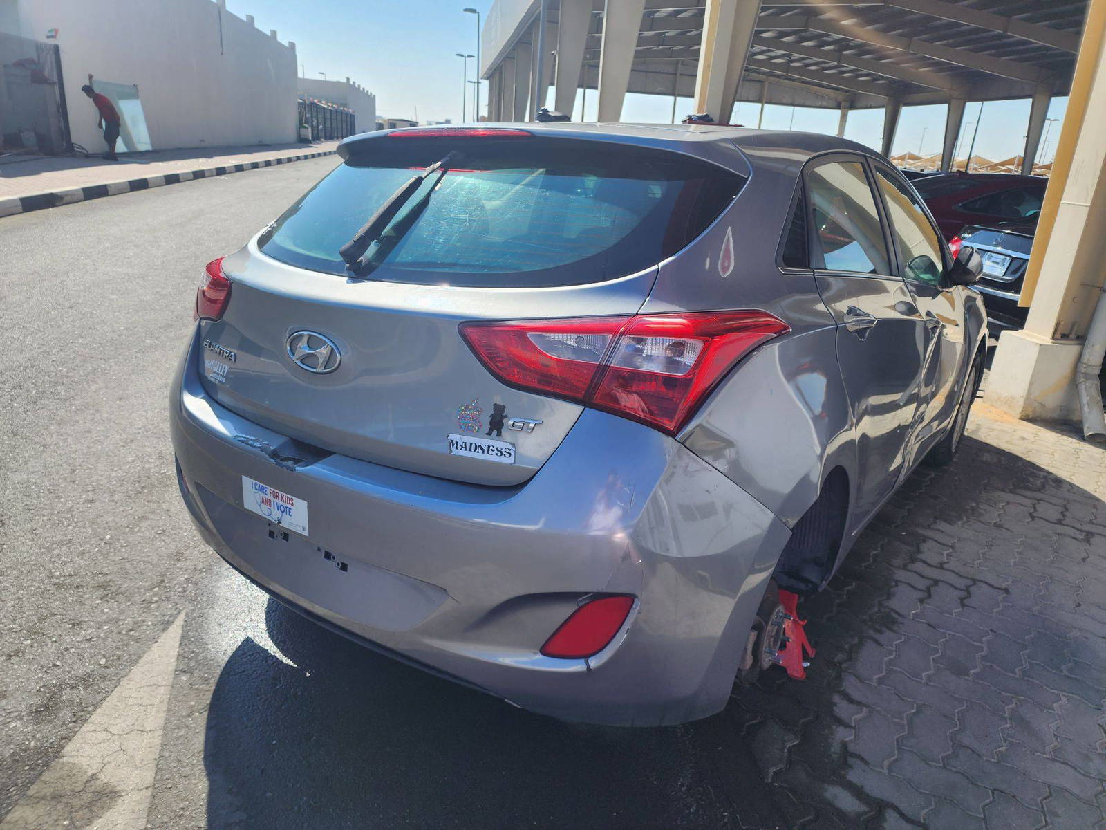2015 HYUNDAI ELANTRA GT — 145976 Miles — Lot 38055769 - Marhaba Auctions Used Cars - Image 4