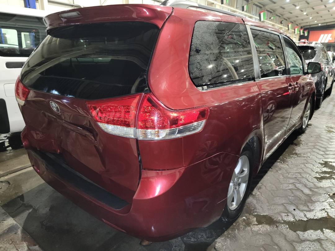 2011 TOYOTA SIENNA — 232819 Miles — Lot 66464073 - Marhaba Auctions Used Cars - Image 3