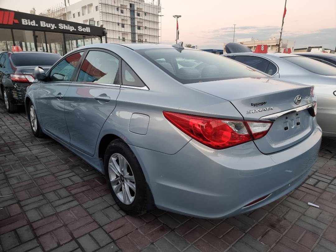 2012 HYUNDAI SONATA — 171902 Miles — Lot 215478 — Souq - Marhaba Auctions Used Cars - Image 5