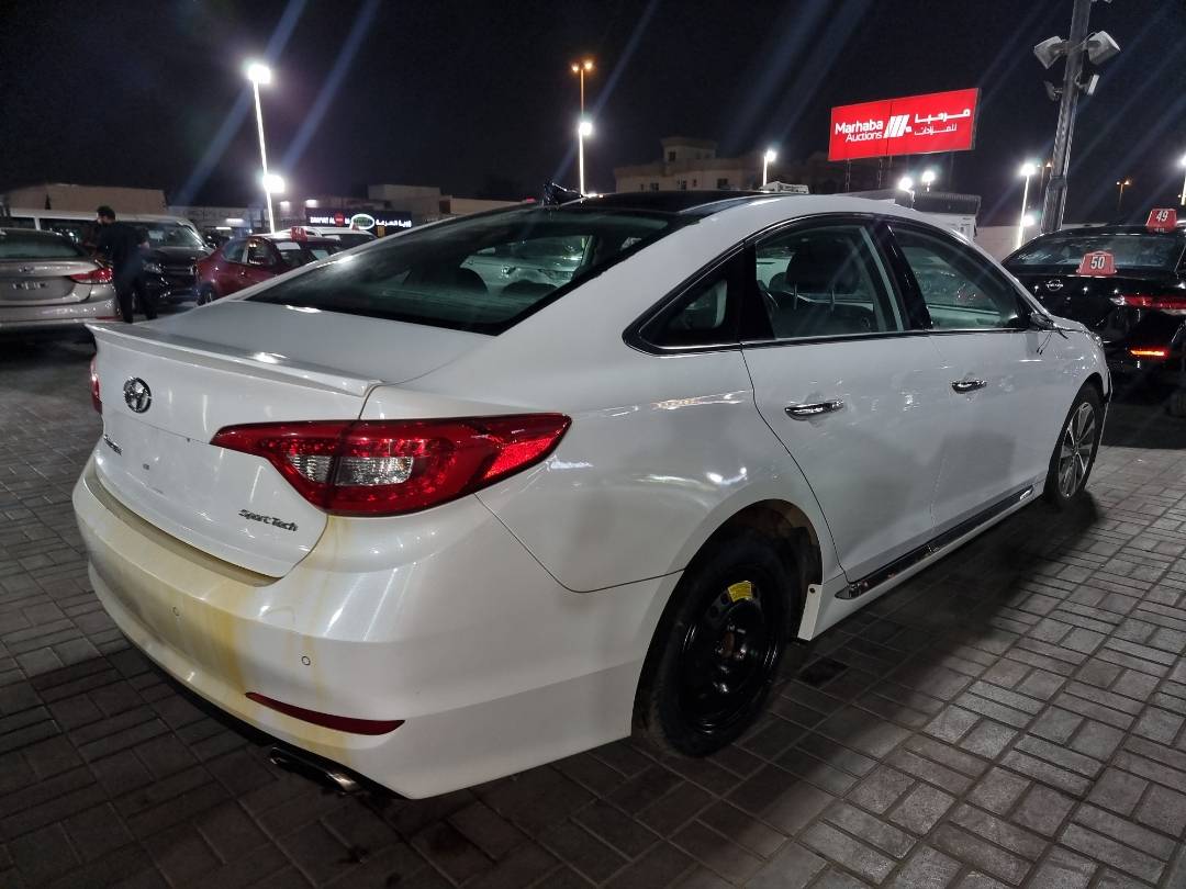2016 HYUNDAI SONATA — 176861 KM — Lot 125487 — Ind. 12 - Marhaba Auctions Used Cars - Image 5