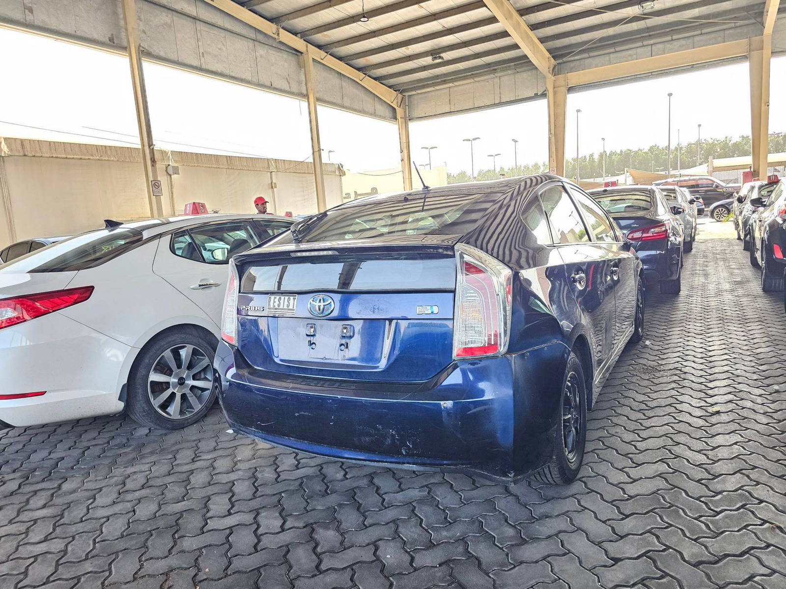 2013 TOYOTA PRIUS — 249350 Miles — Lot U5D0340274 — Souq - Marhaba Auctions Used Cars - Image 3