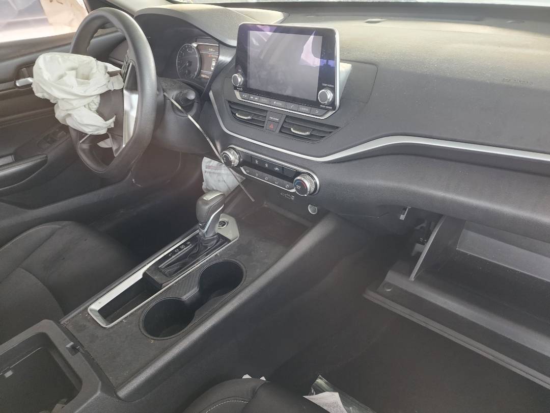 2019 NISSAN ALTIMA — 108225 Miles — Lot 37713041 - Marhaba Auctions Used Cars - Image 7