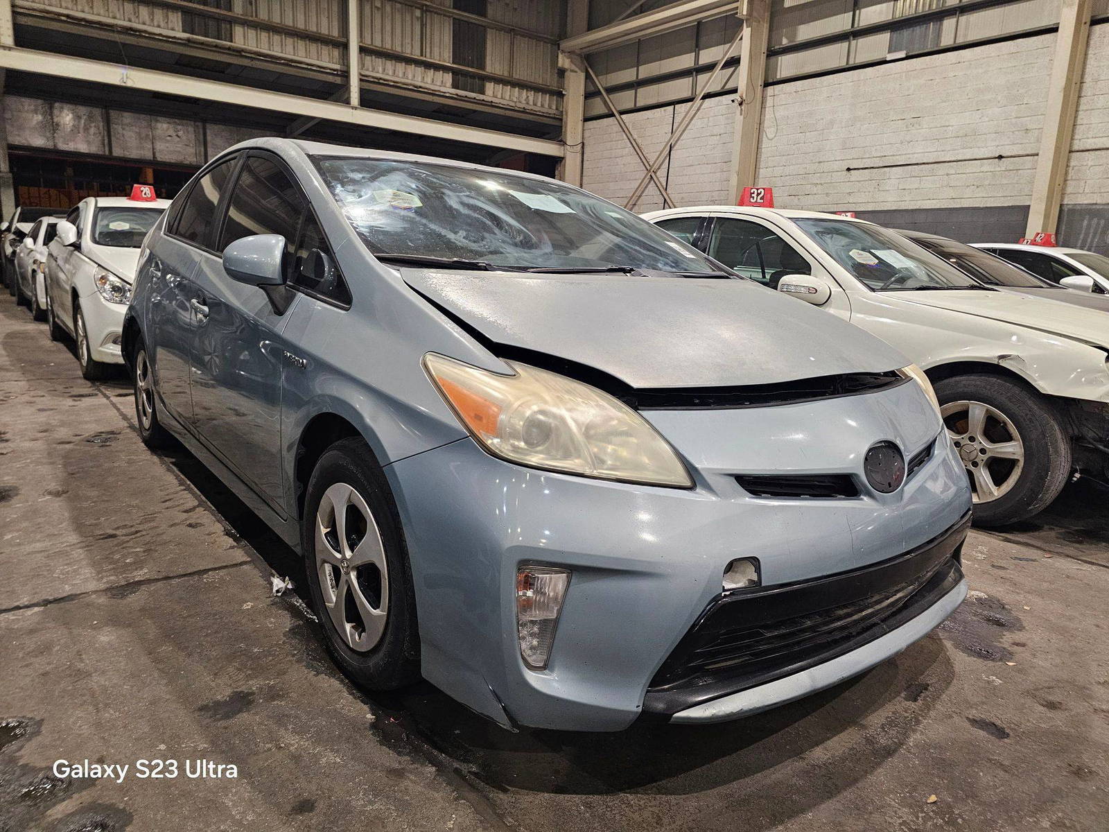 2014 TOYOTA PRIUS — 258444 Miles — Lot 42570950 — Main - Marhaba Auctions Used Cars - Image 4