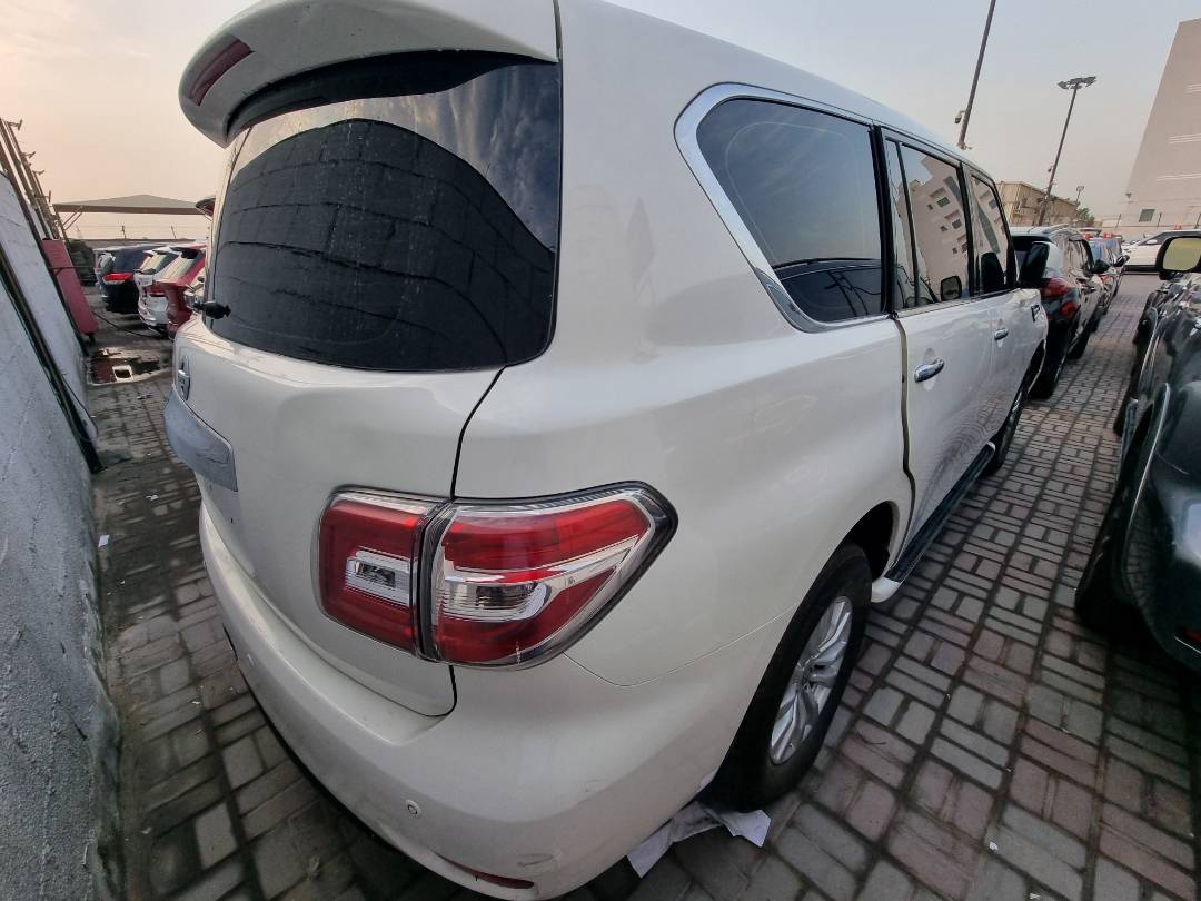 2014 NISSAN PATROL — 297715 KM — Lot 77699 — Ind. 12 - Marhaba Auctions Used Cars - Image 4