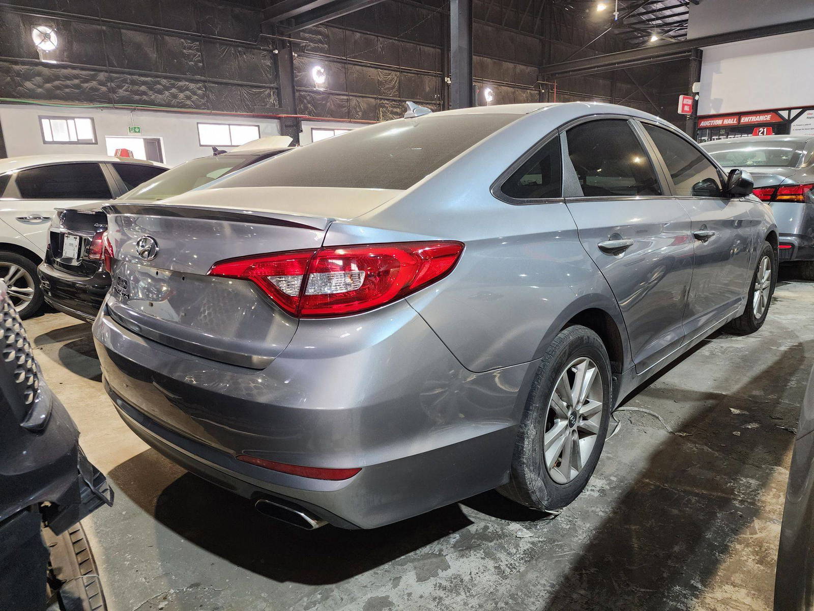 2015 HYUNDAI SONATA — 202820 Miles — Lot 3879432 — Al Quoz - Marhaba Auctions Used Cars - Image 12