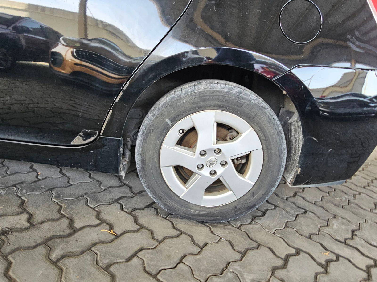 2010 TOYOTA PRIUS — 156069 Miles — Lot U6A0058317 — Souq - Marhaba Auctions Used Cars - Image 11
