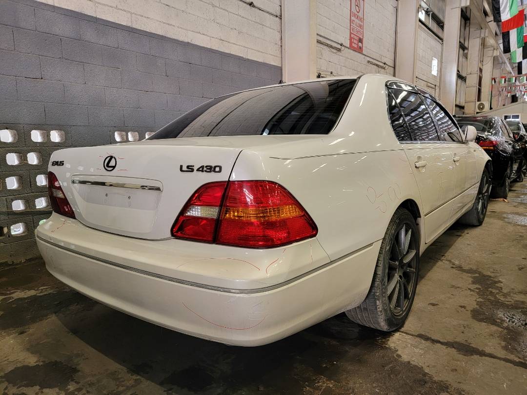 2001 LEXUS LS 430 — 198679 Miles — Lot 00117 — Main - Marhaba Auctions Used Cars - Image 3