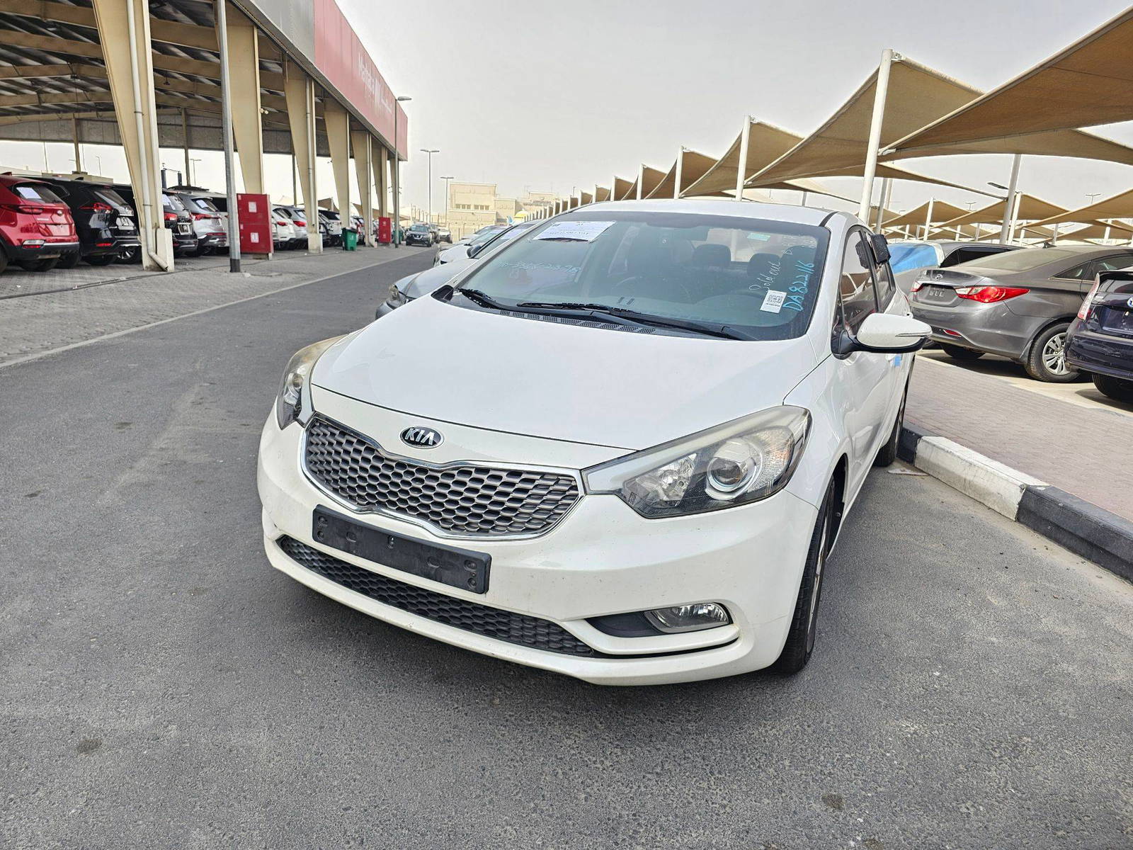 2013 KIA K3 — 194223 KM — Lot 822116 — Souq - Marhaba Auctions Used Cars - Image 4