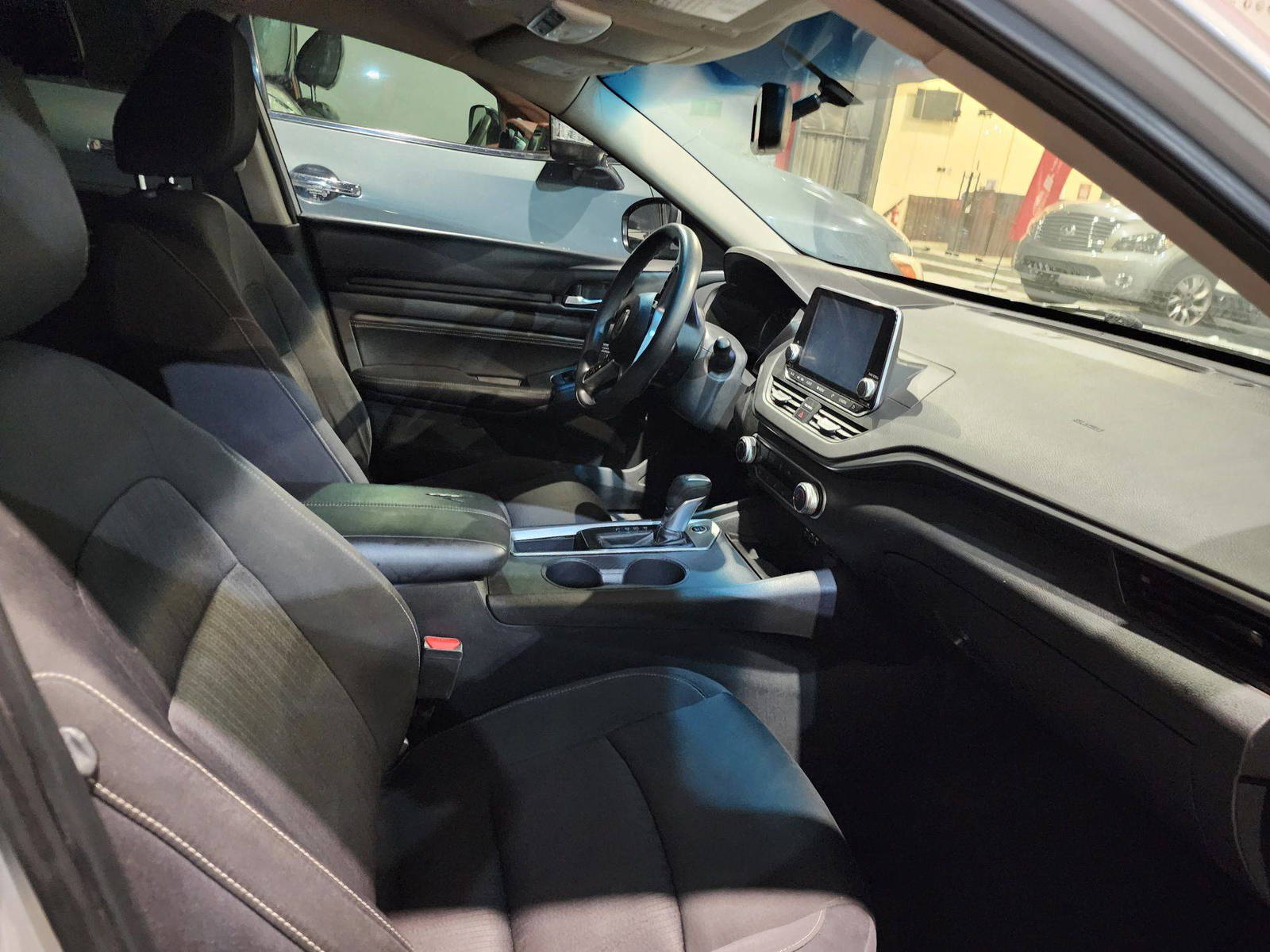 2019 NISSAN ALTIMA — 91008 Miles — Lot 166133 — Al Quoz - Marhaba Auctions Used Cars - Image 8