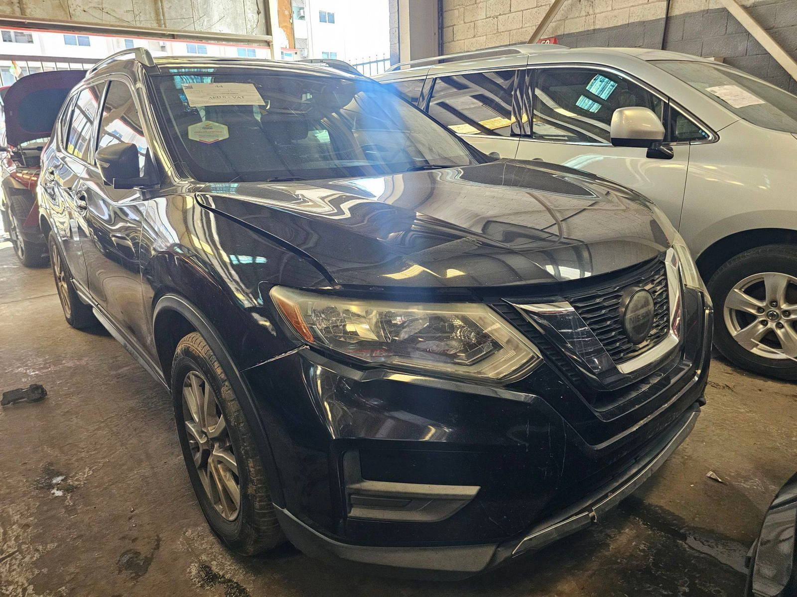 2018 NISSAN ROGUE — 164884 Miles — Lot 97317015 — Main - Marhaba Auctions Used Cars - Image 4