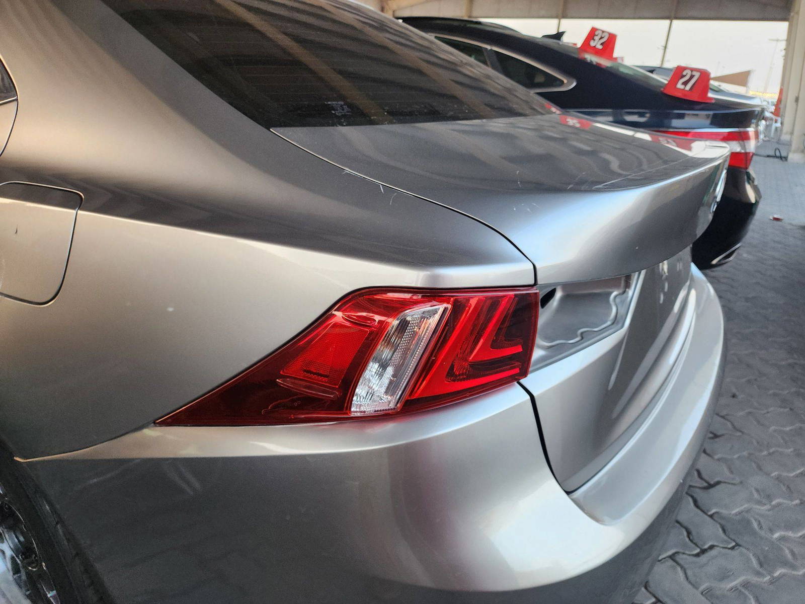2014 LEXUS IS 250 — 118324 Miles — Lot 23294 — Souq - Marhaba Auctions Used Cars - Image 9