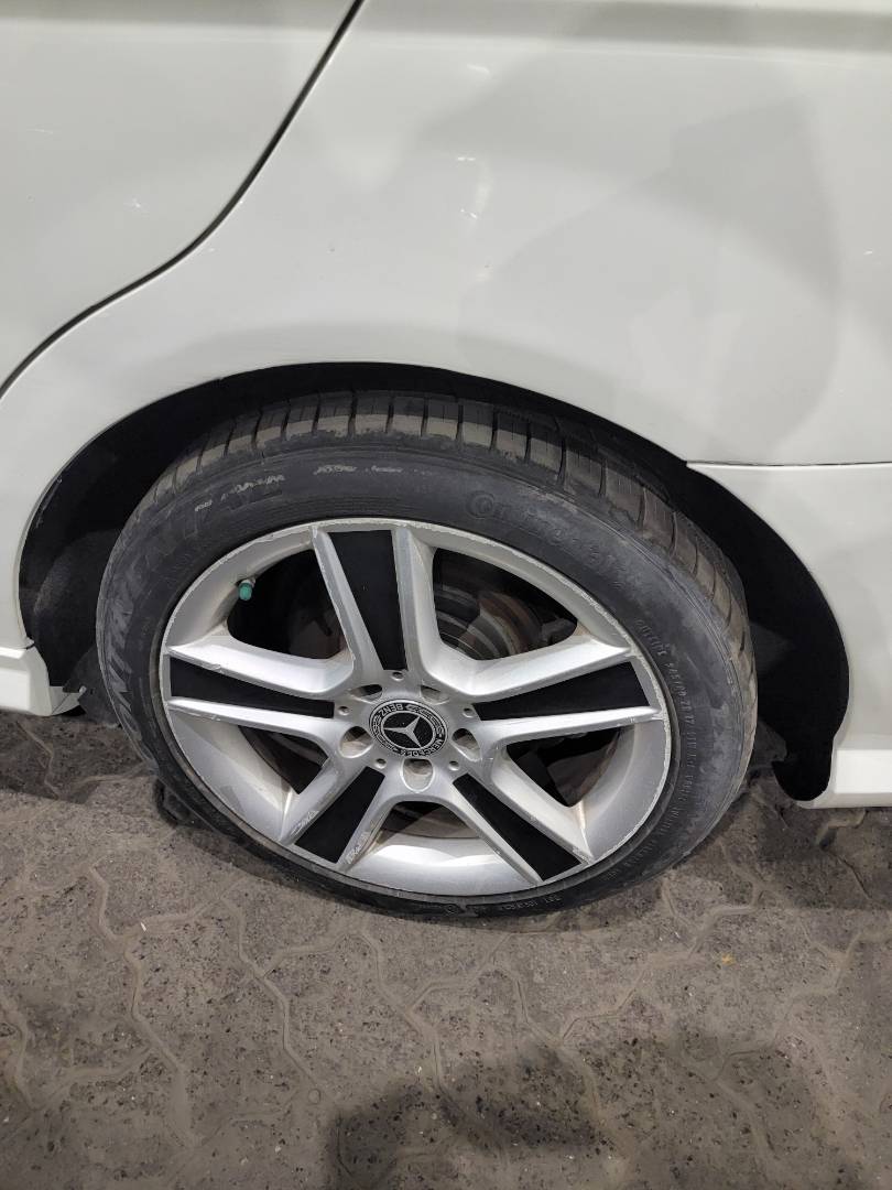 2011 MERCEDES BENZ C300 — 142983 Miles — Lot R141763 — Main - Marhaba Auctions Used Cars - Image 10