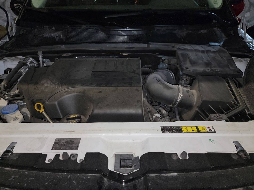 2018 LAND ROVER RANGE ROVER EVOQUE — 95047 Miles — Lot 269087 — Main - Marhaba Auctions Used Cars - Image 11