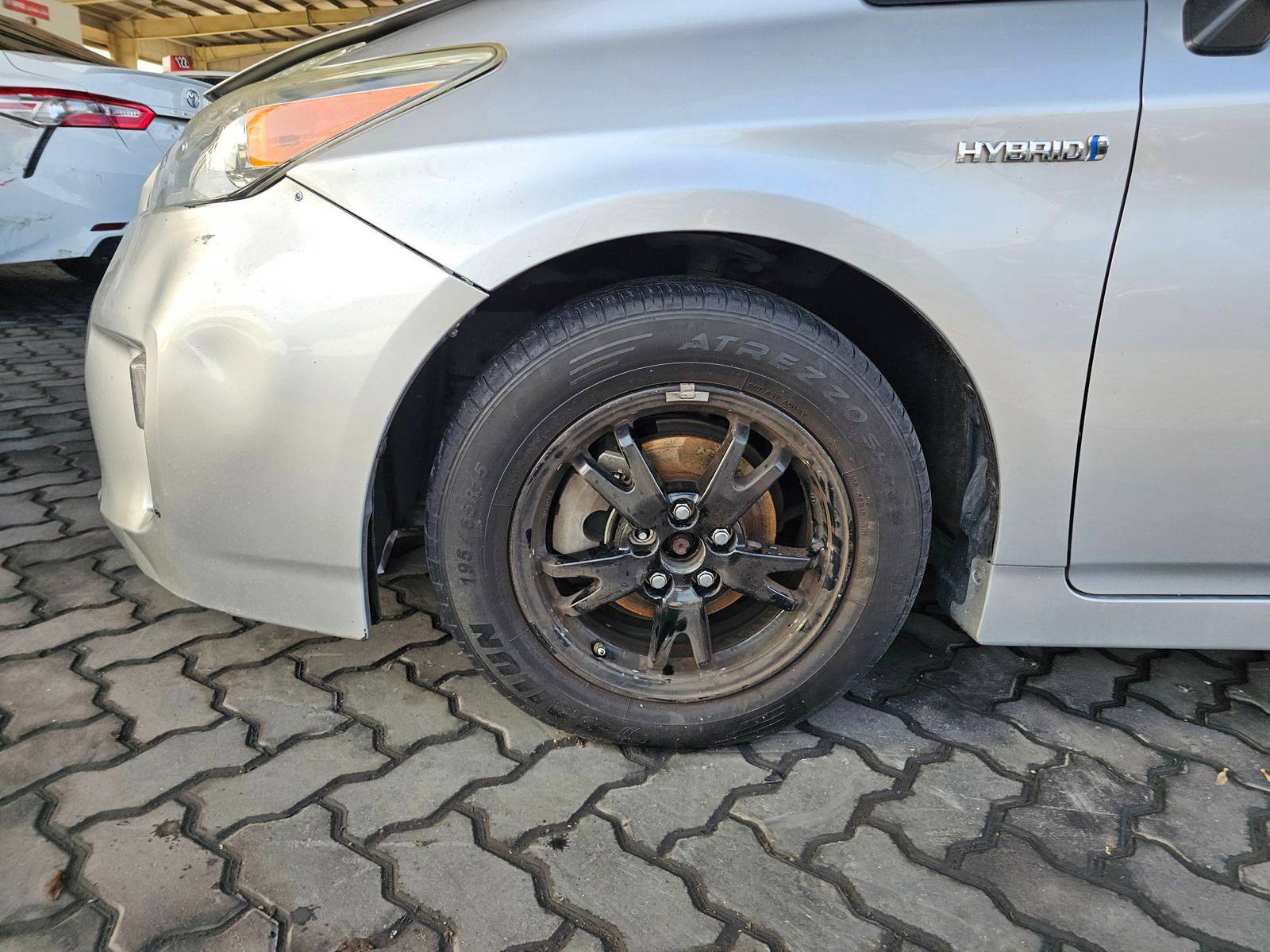 2015 TOYOTA PRIUS — 235482 Miles — Lot U9F0471954 — Souq - Marhaba Auctions Used Cars - Image 25